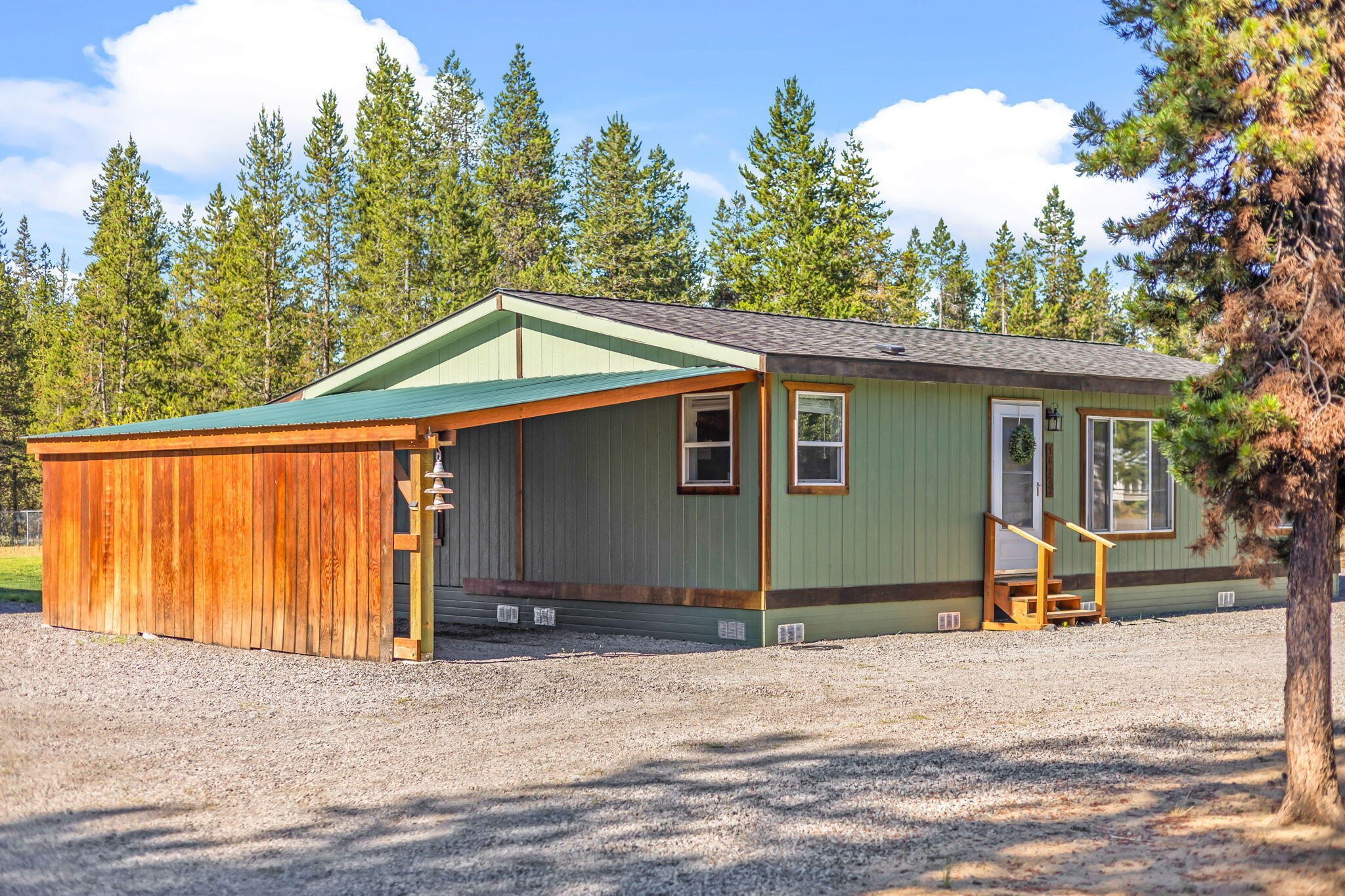 16133 Del Pino Drive