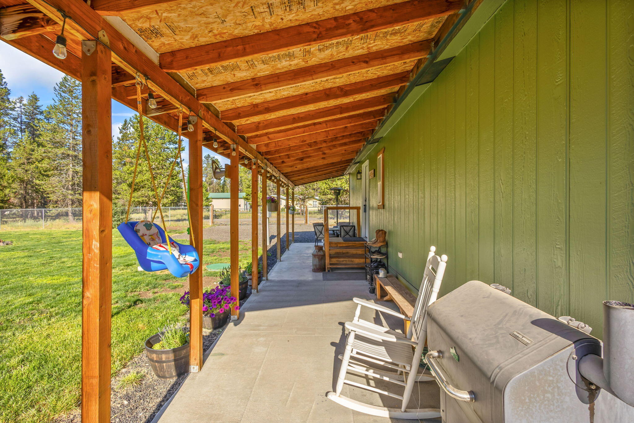 16133 Del Pino Drive