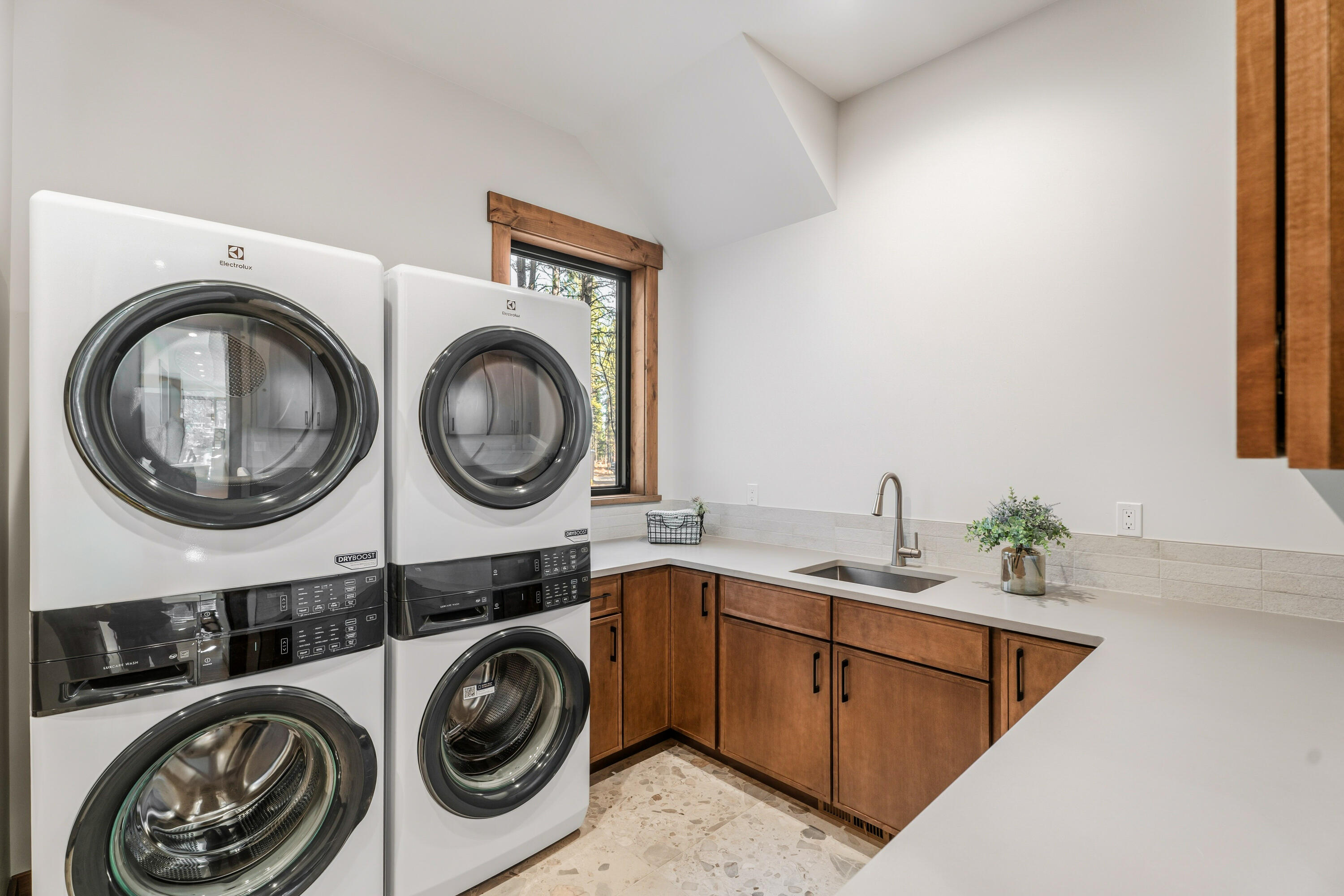 17875 Preservation Loop, 422