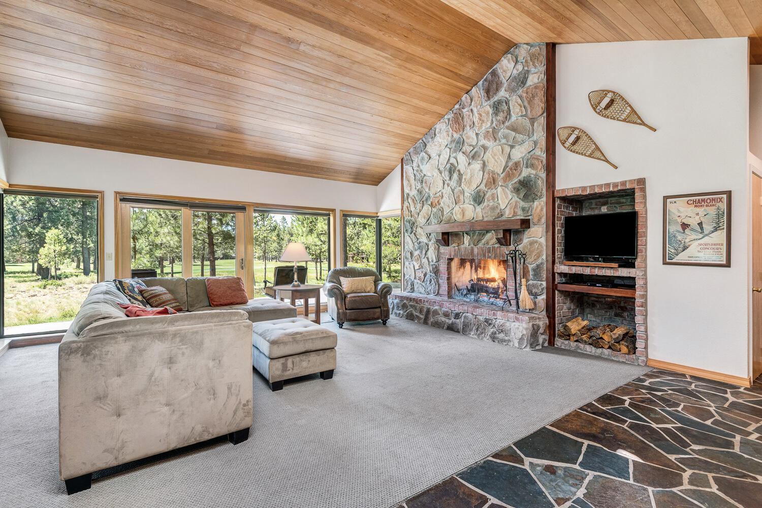 58051 Trophy Lane, 8