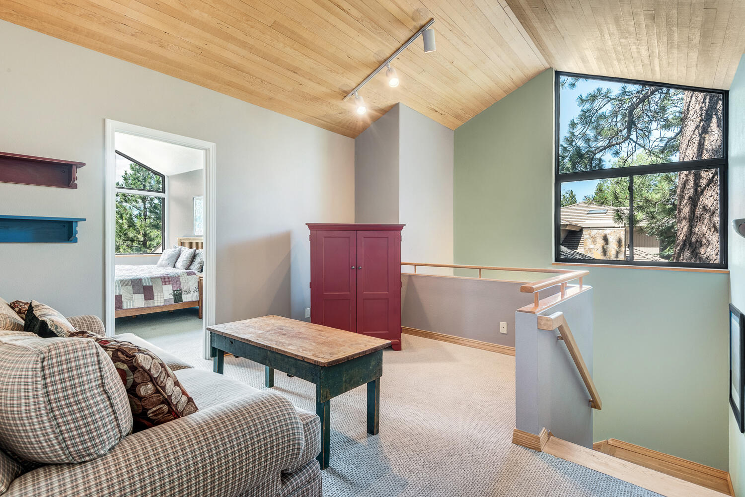 58051 Trophy Lane, 8