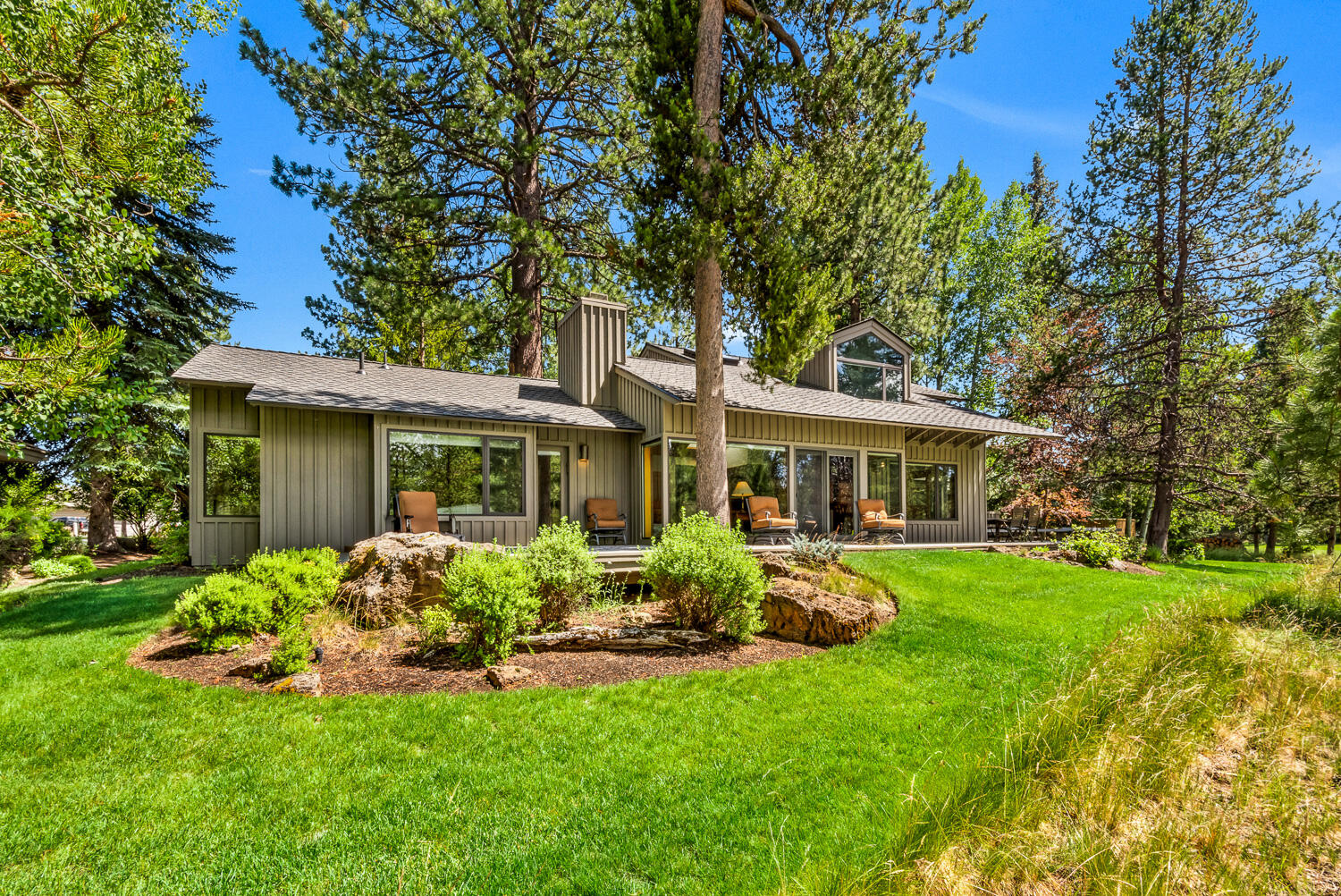 58051 Trophy Lane, 8