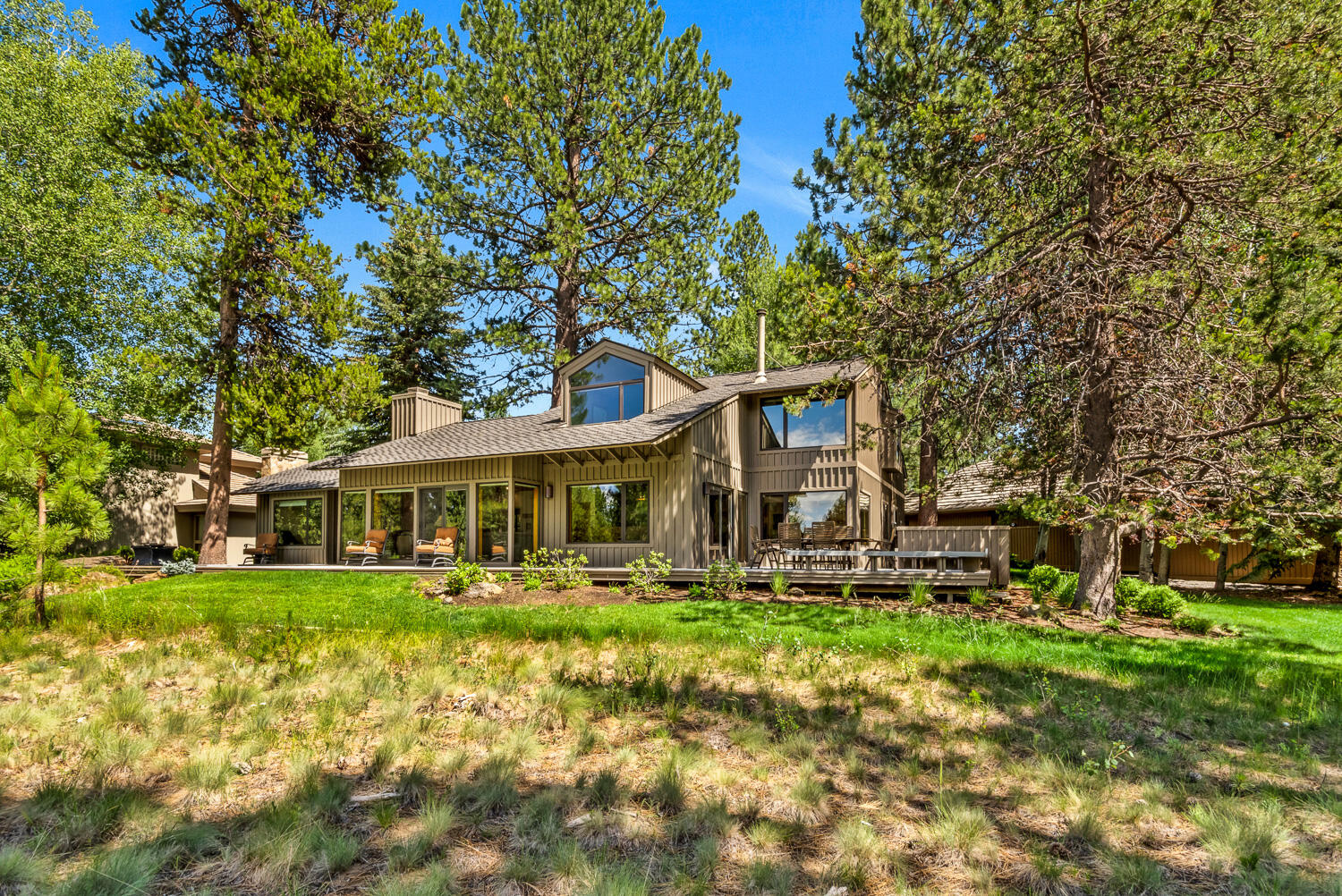 58051 Trophy Lane, 8