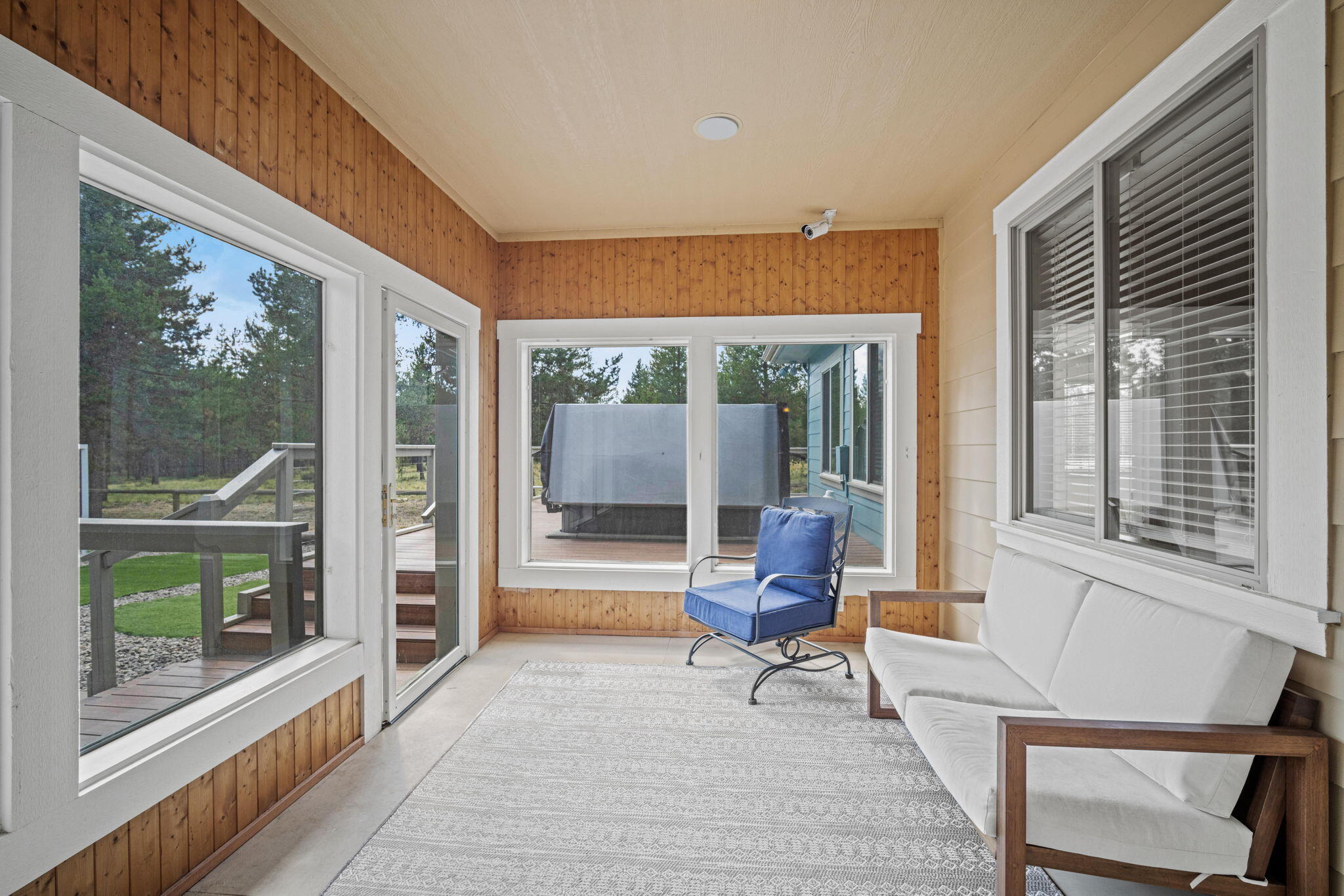 17045 Shawnee Circle