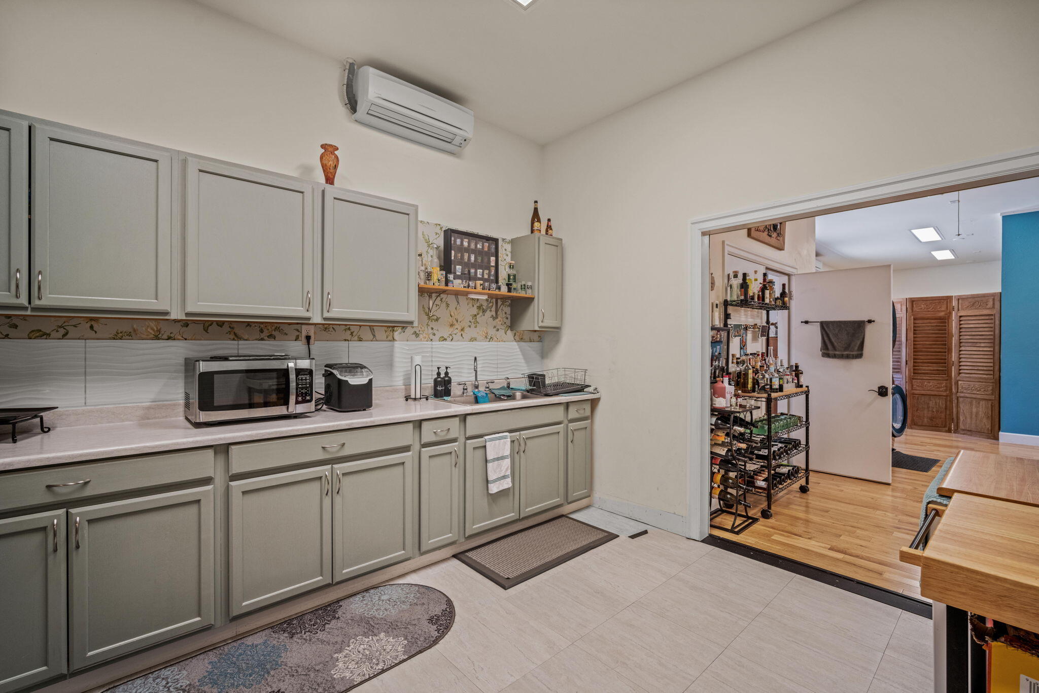 17045 Shawnee Circle