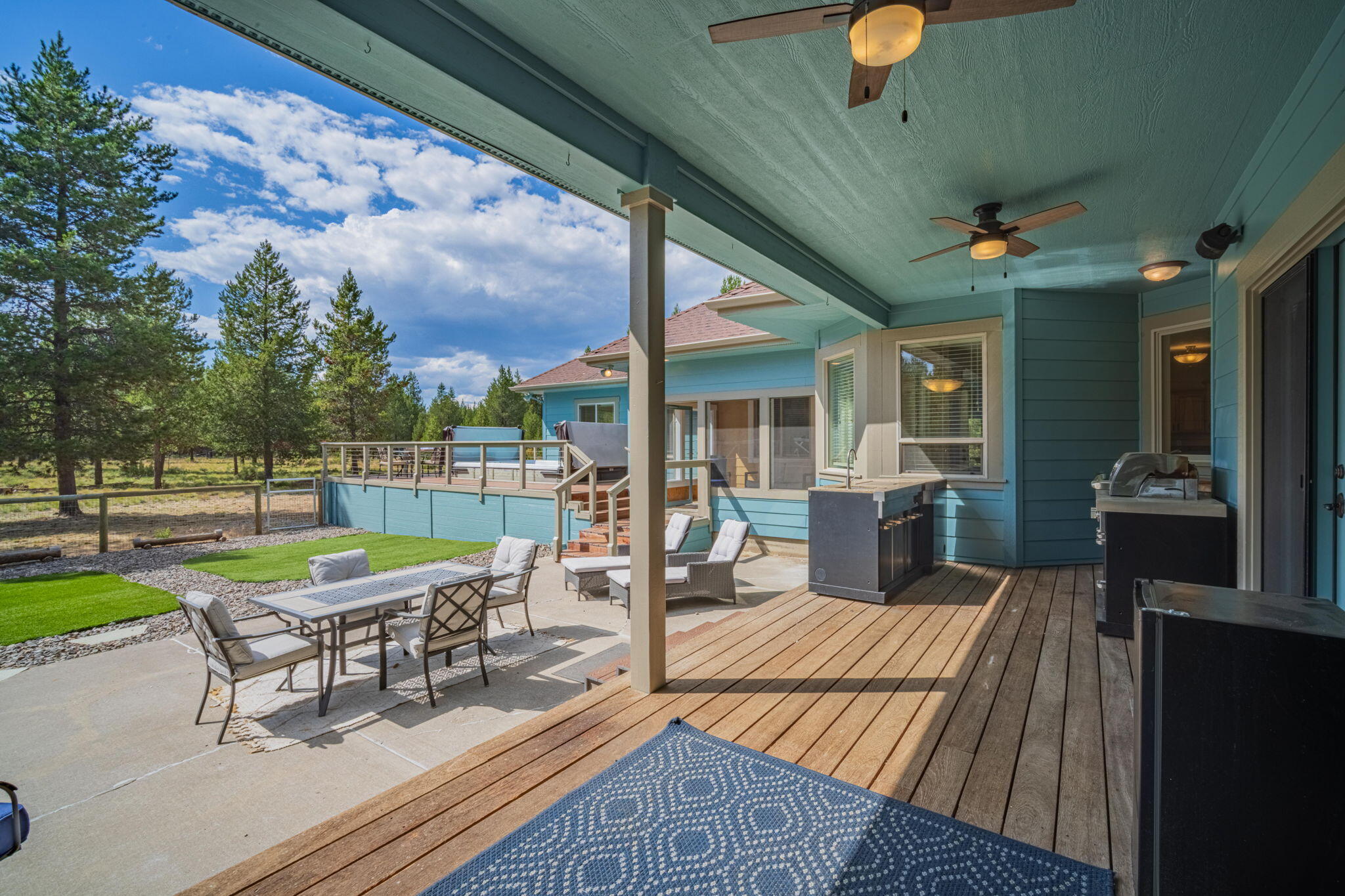 17045 Shawnee Circle