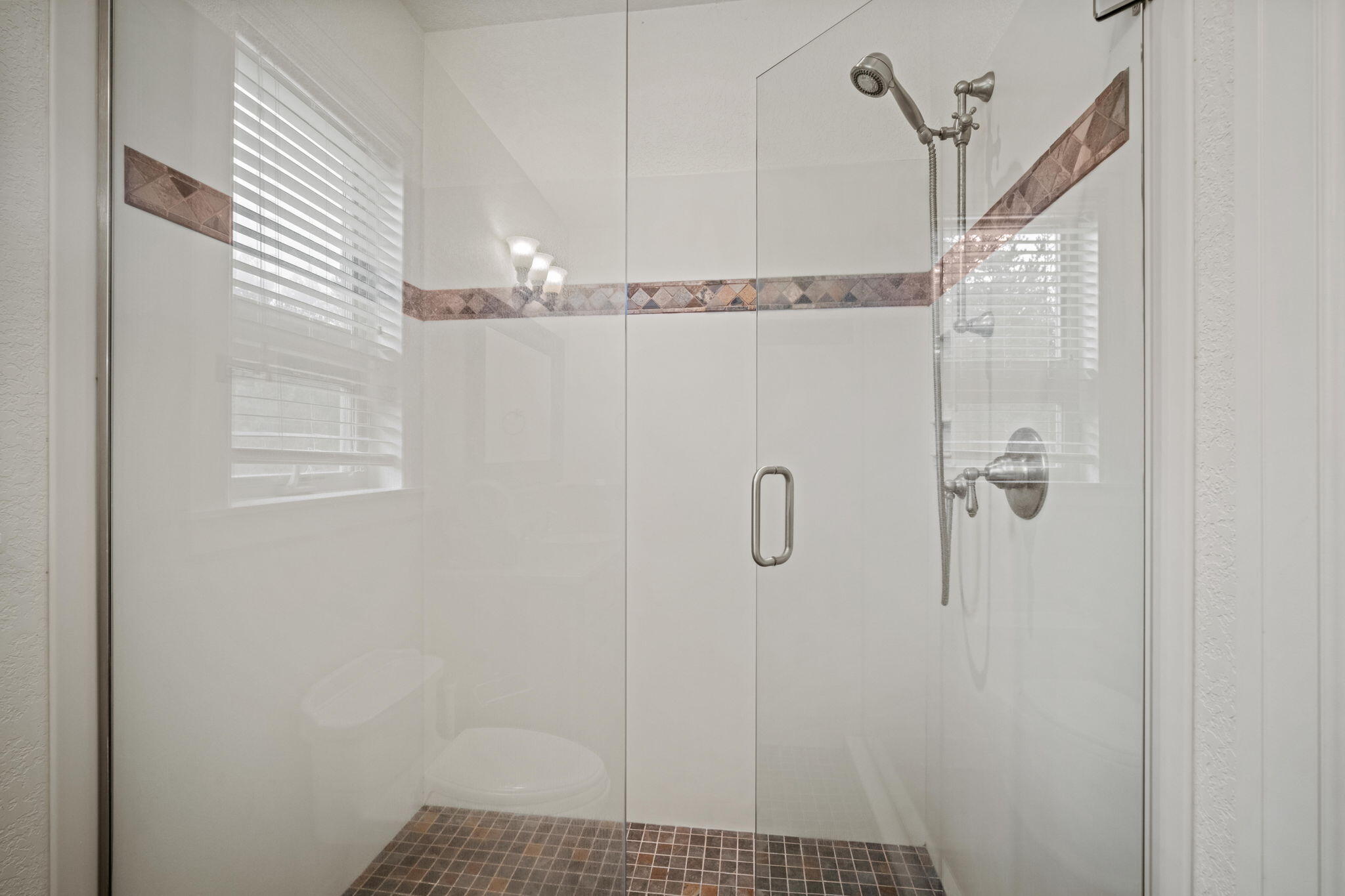 17045 Shawnee Circle