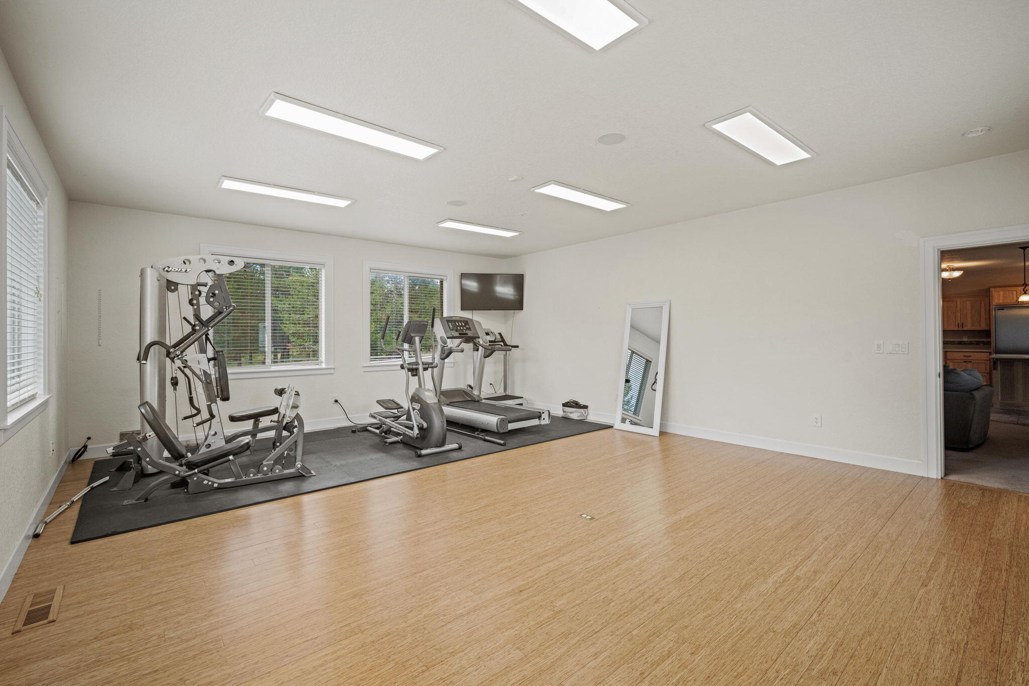 17045 Shawnee Circle