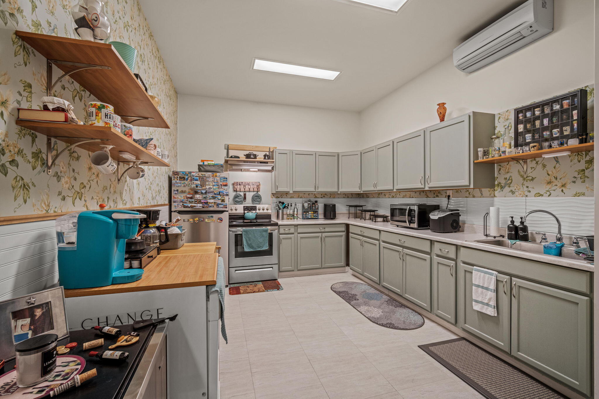 17045 Shawnee Circle