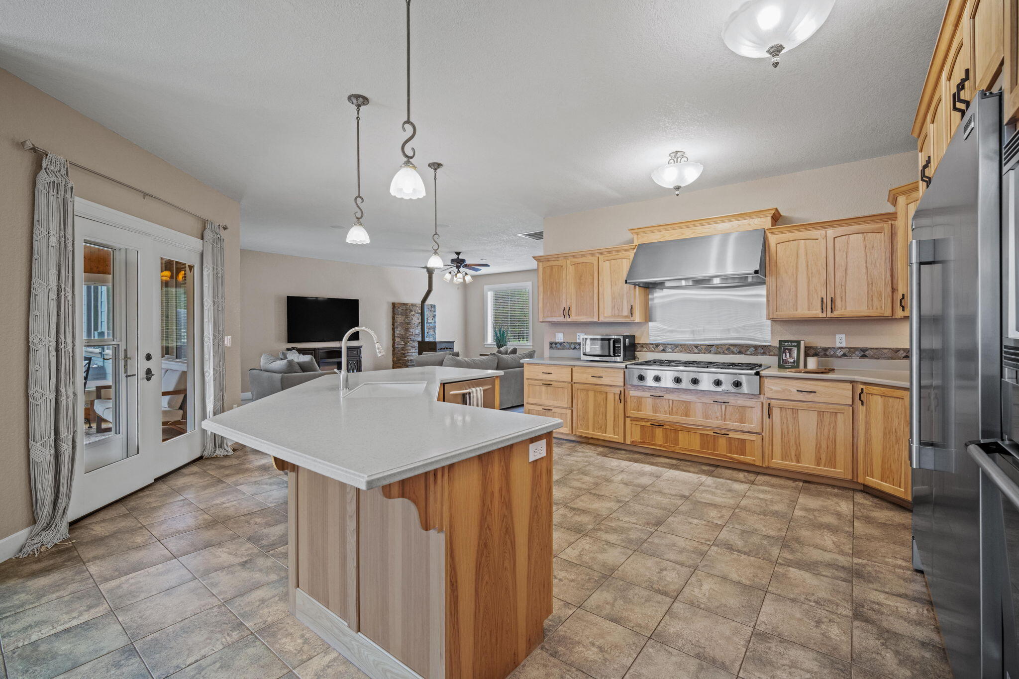 17045 Shawnee Circle