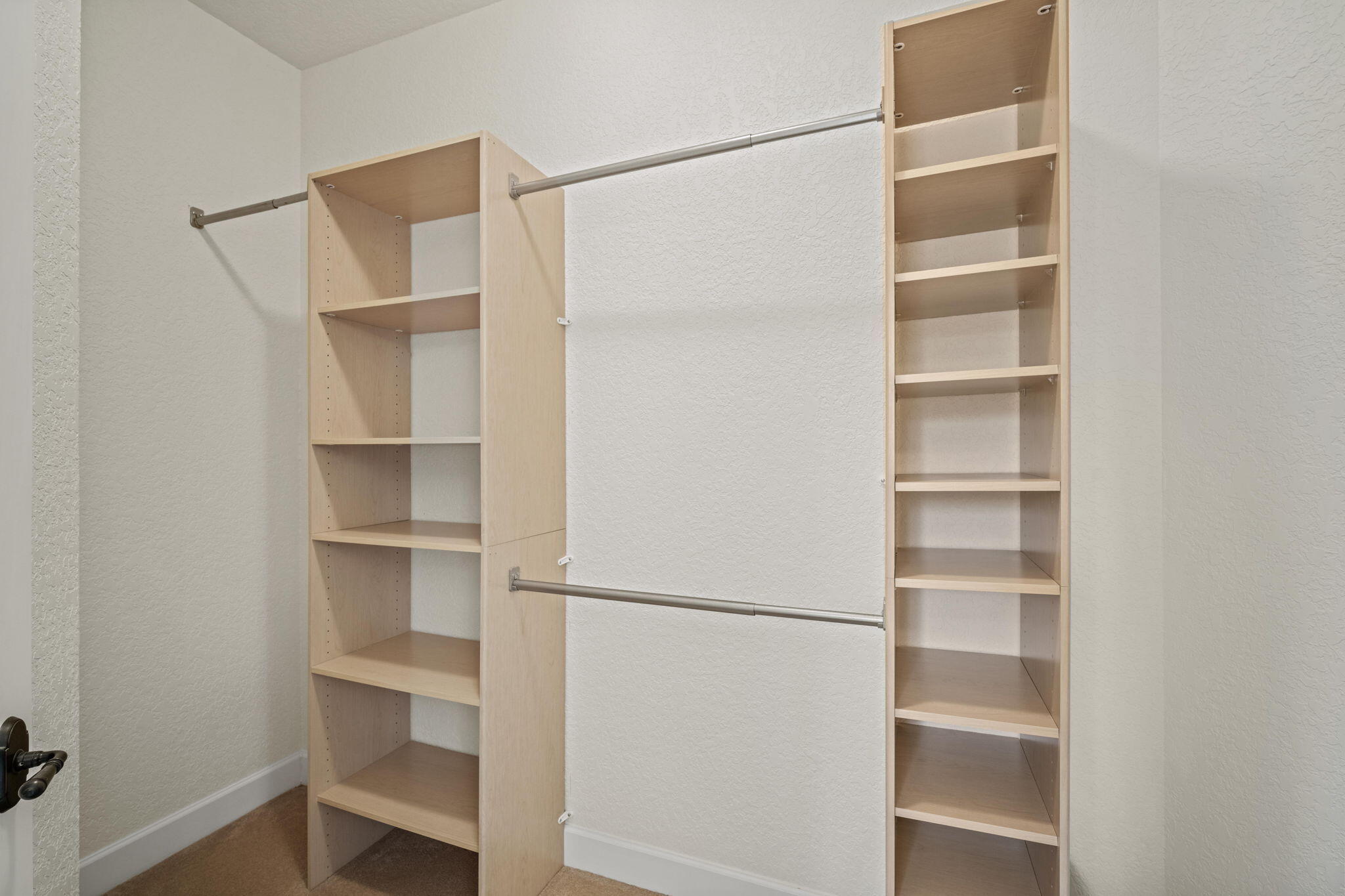 17045 Shawnee Circle