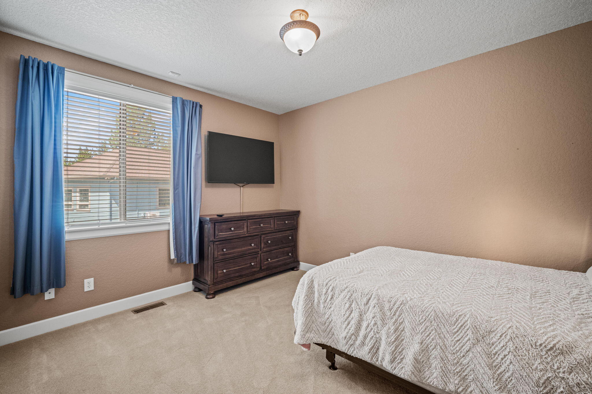 17045 Shawnee Circle