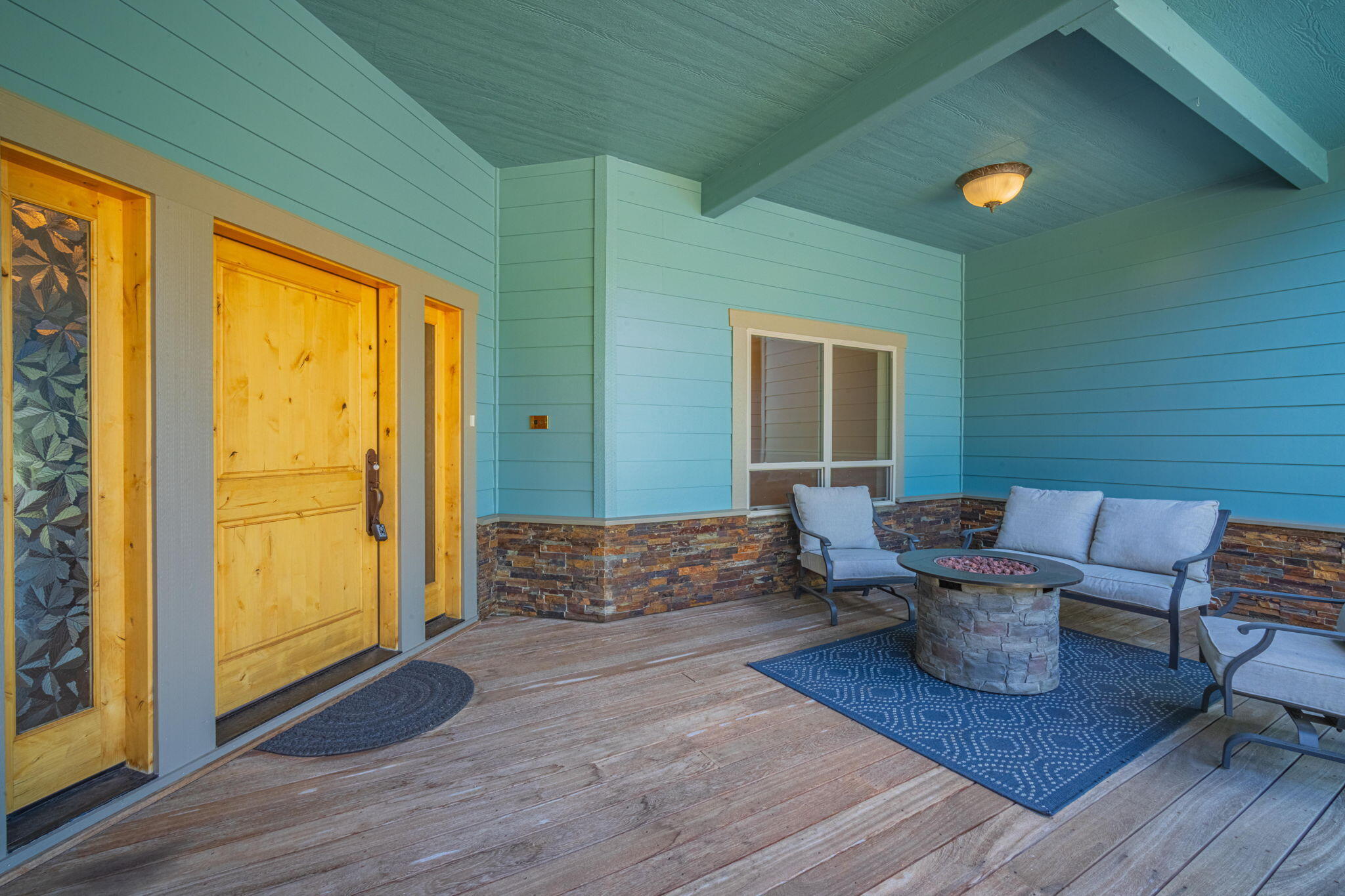 17045 Shawnee Circle