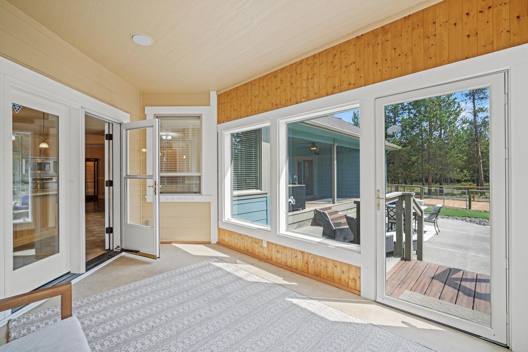 17045 Shawnee Circle