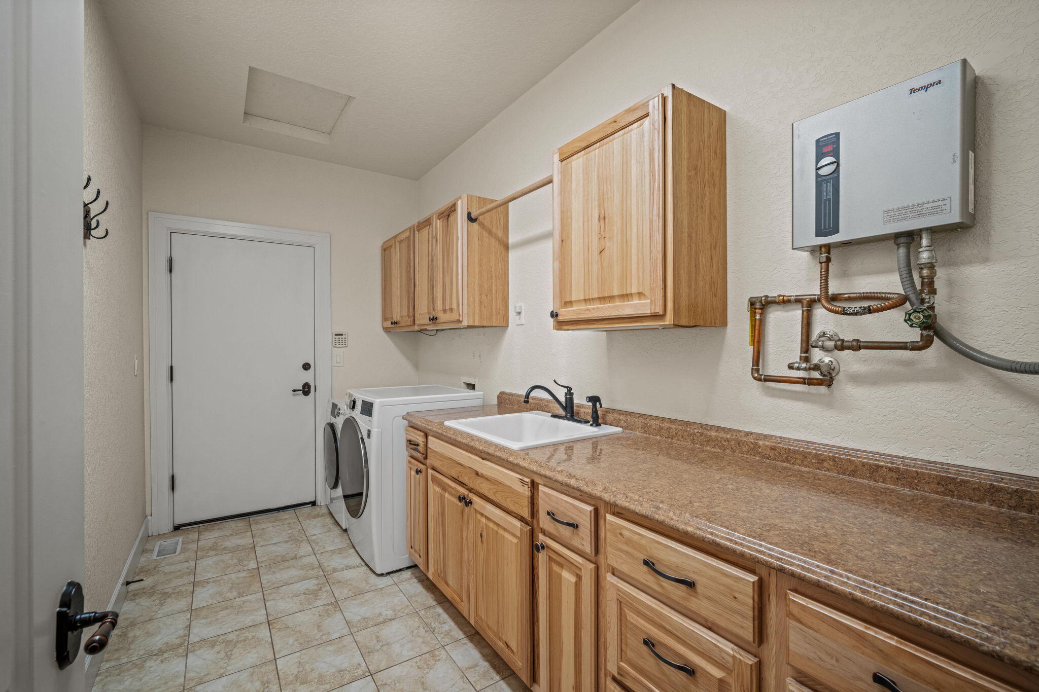 17045 Shawnee Circle