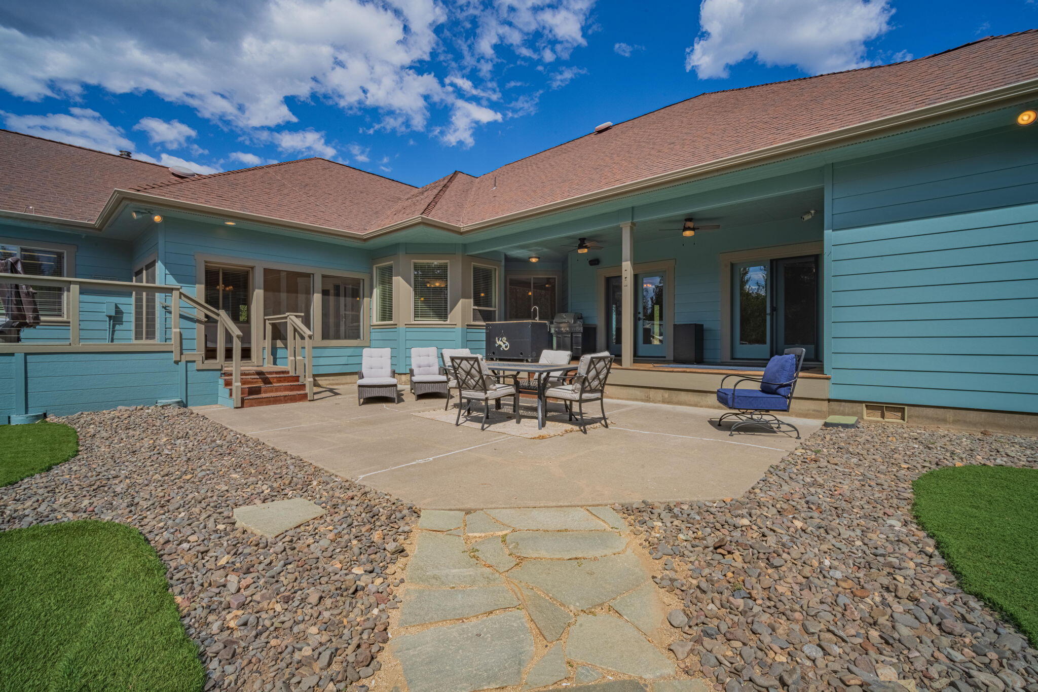 17045 Shawnee Circle