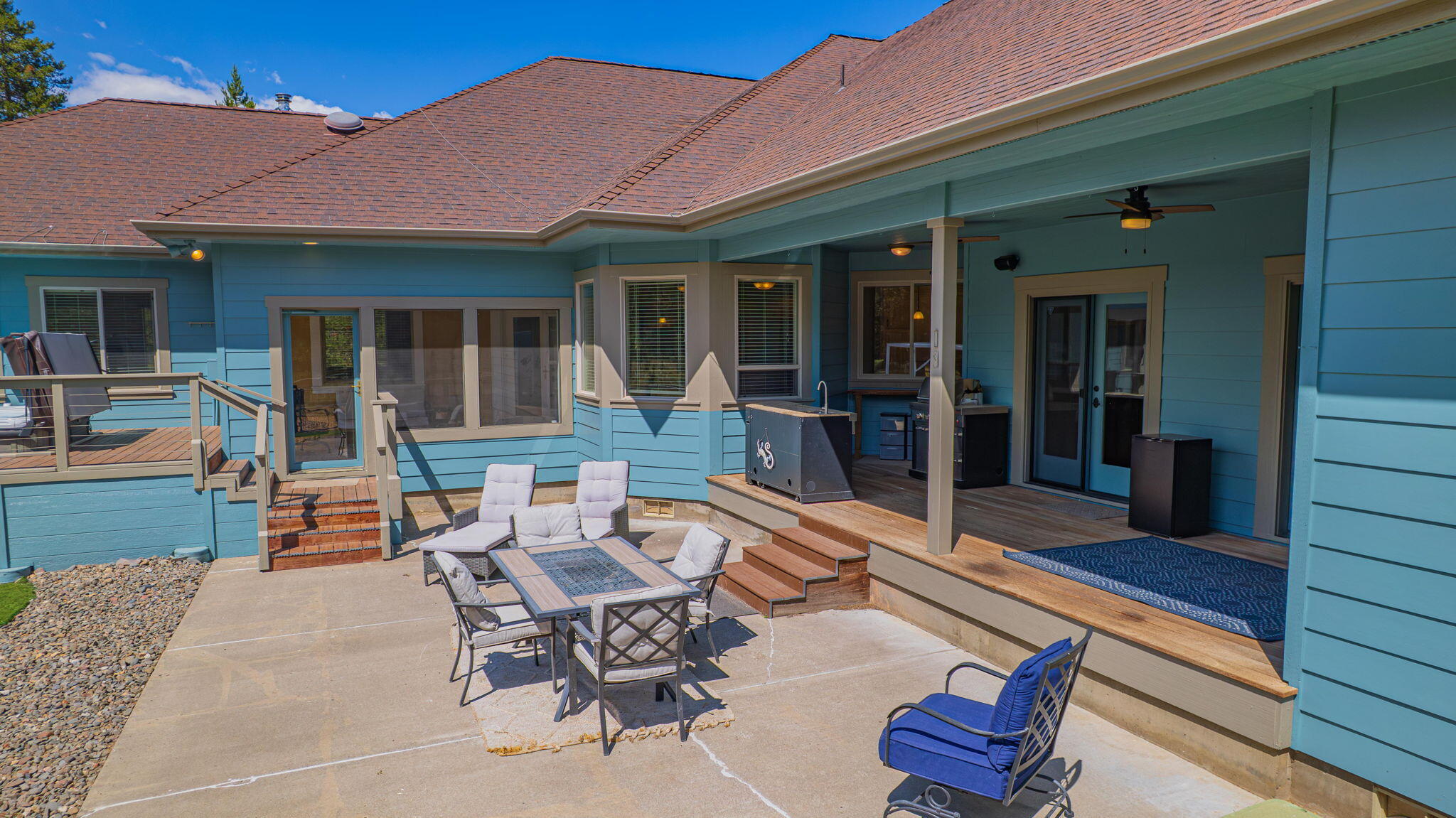 17045 Shawnee Circle