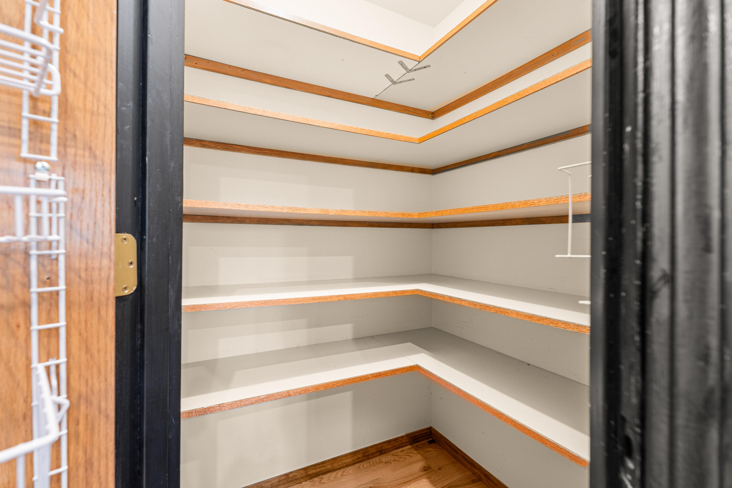 17956 Shadow Lane, 9