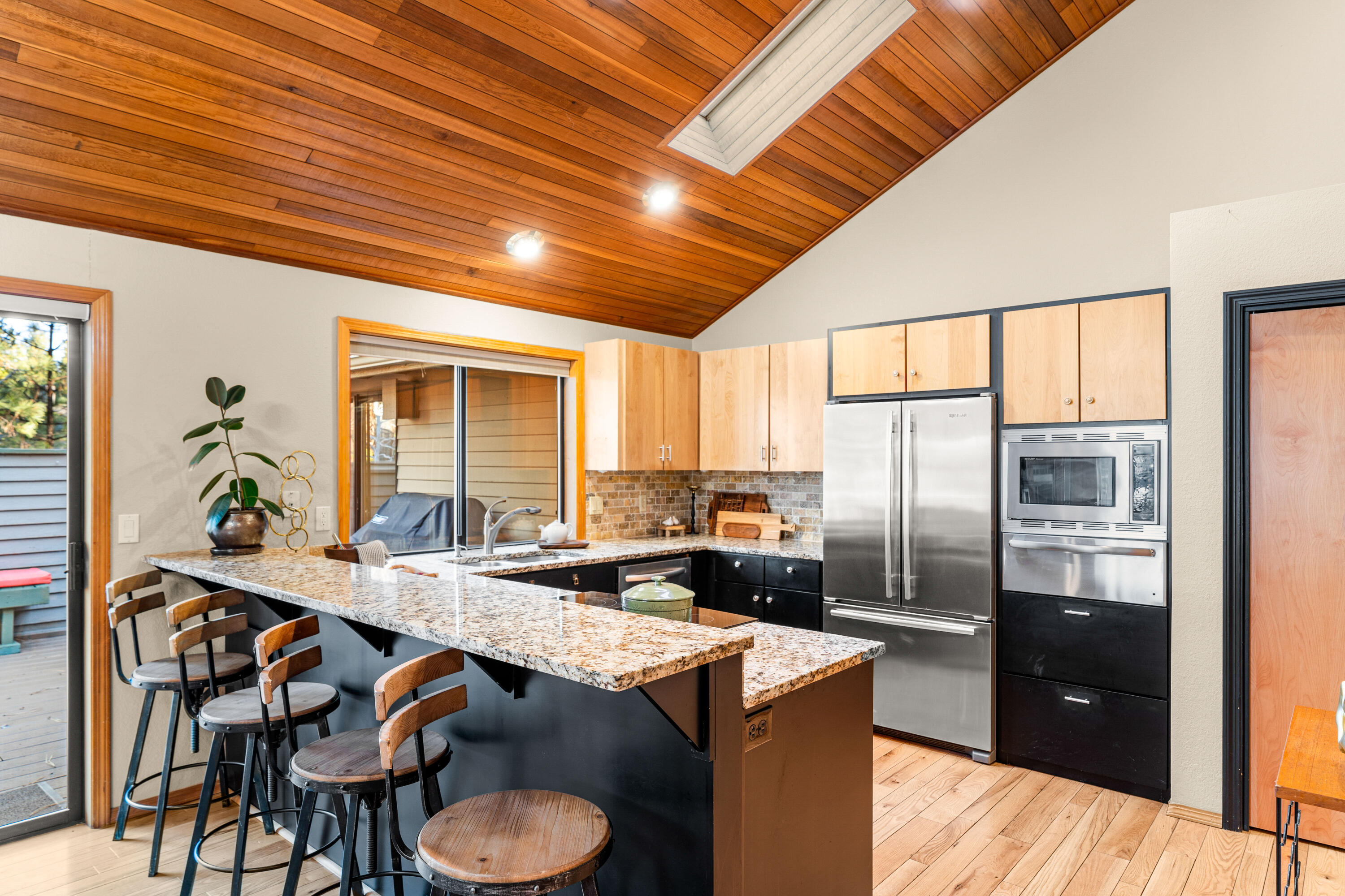 17956 Shadow Lane, 9