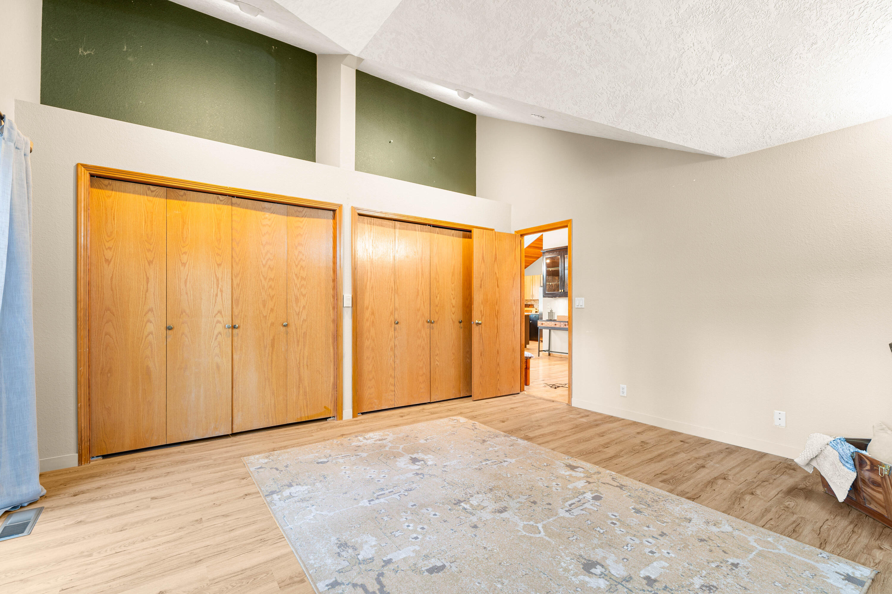 17956 Shadow Lane, 9