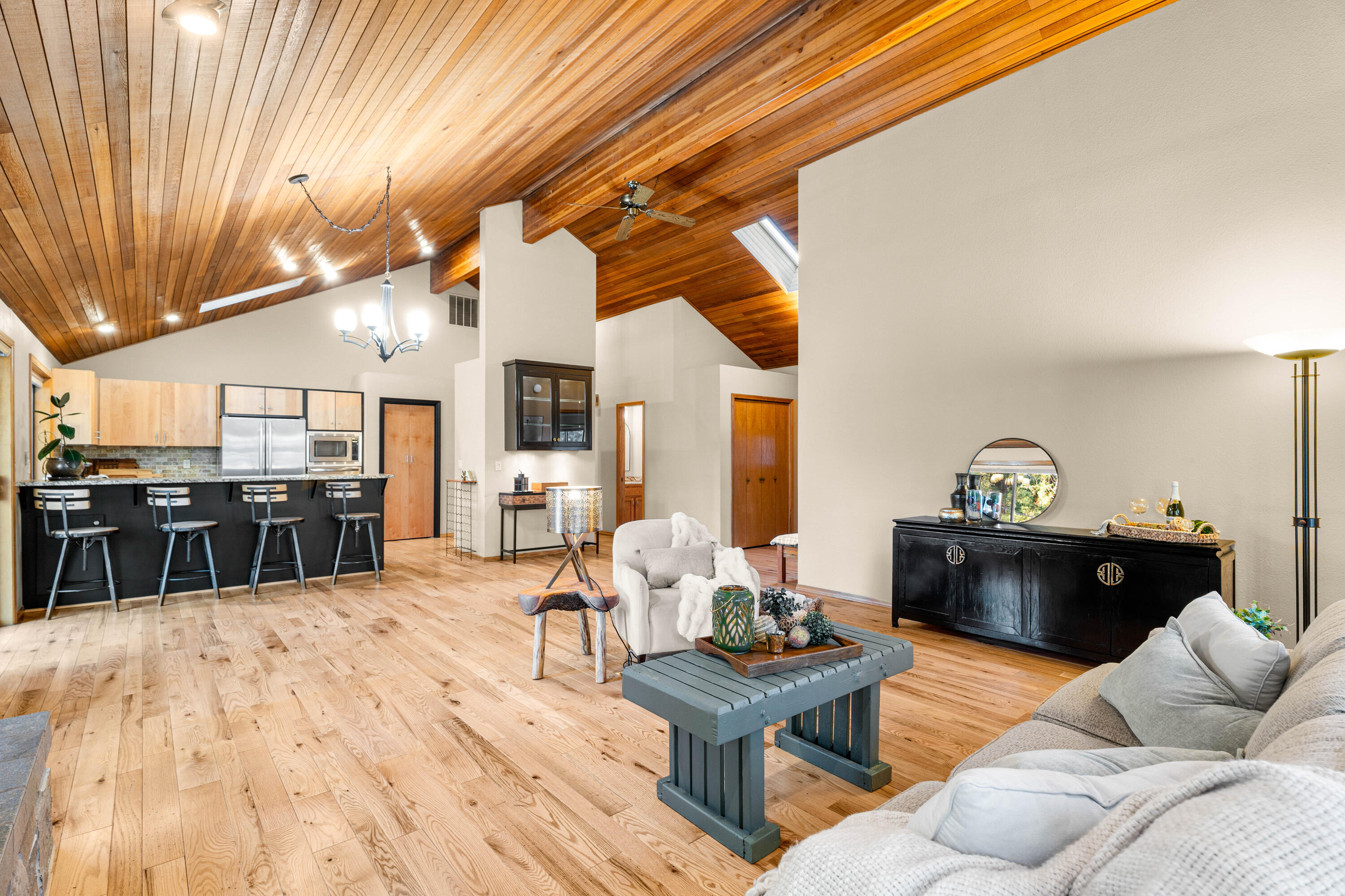 17956 Shadow Lane, 9