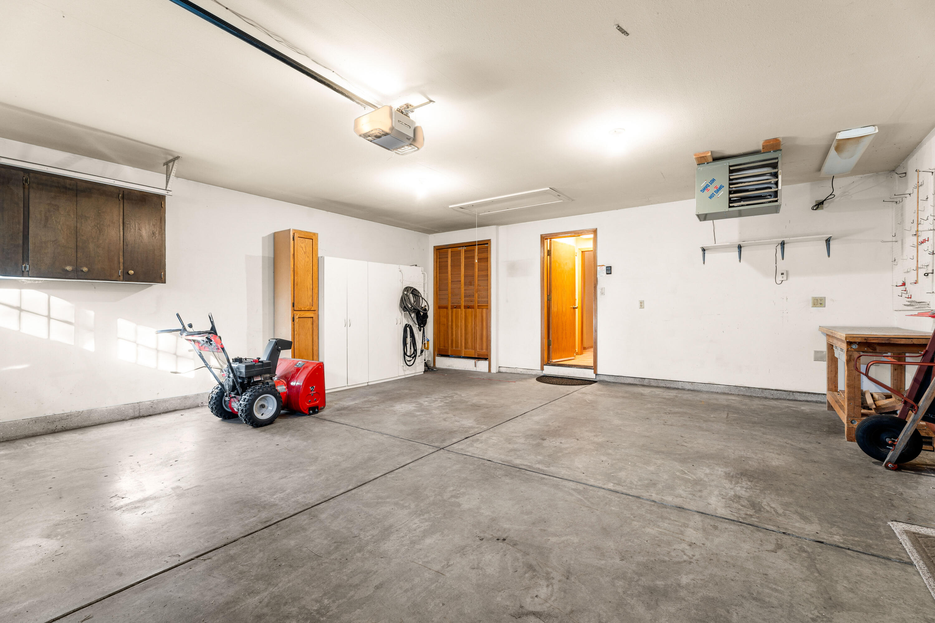 17956 Shadow Lane, 9