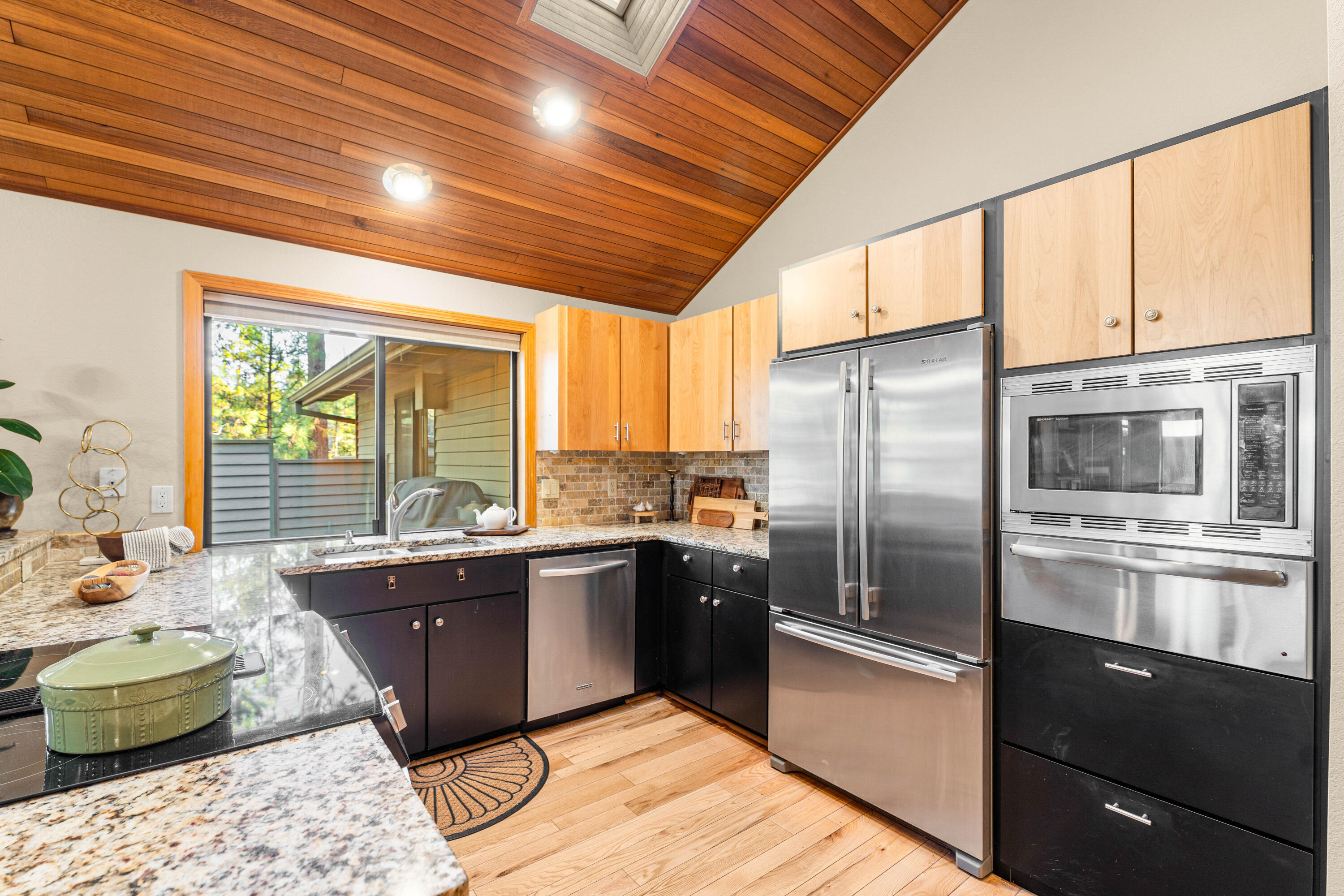 17956 Shadow Lane, 9