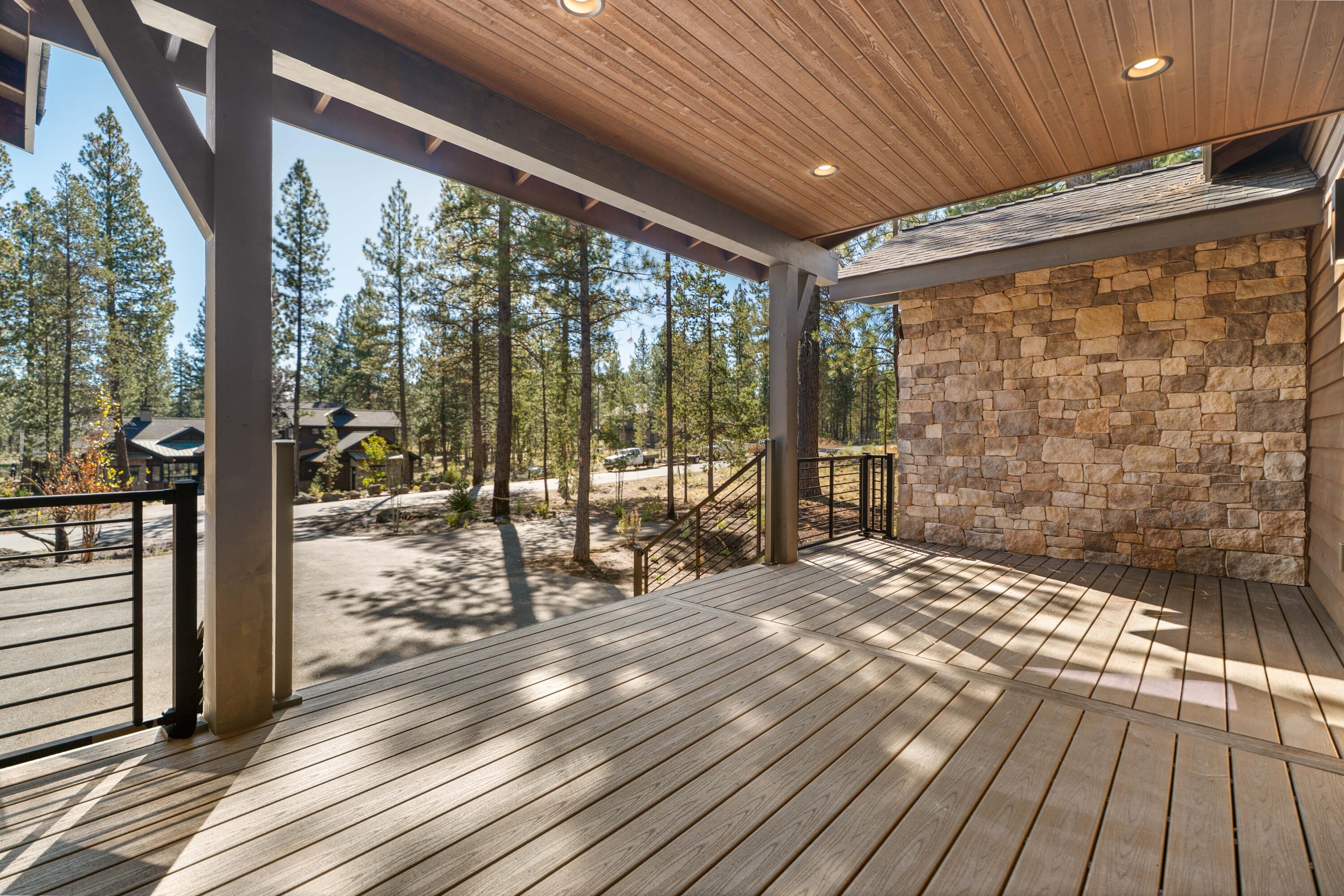 56304 Elk Run Drive, 407