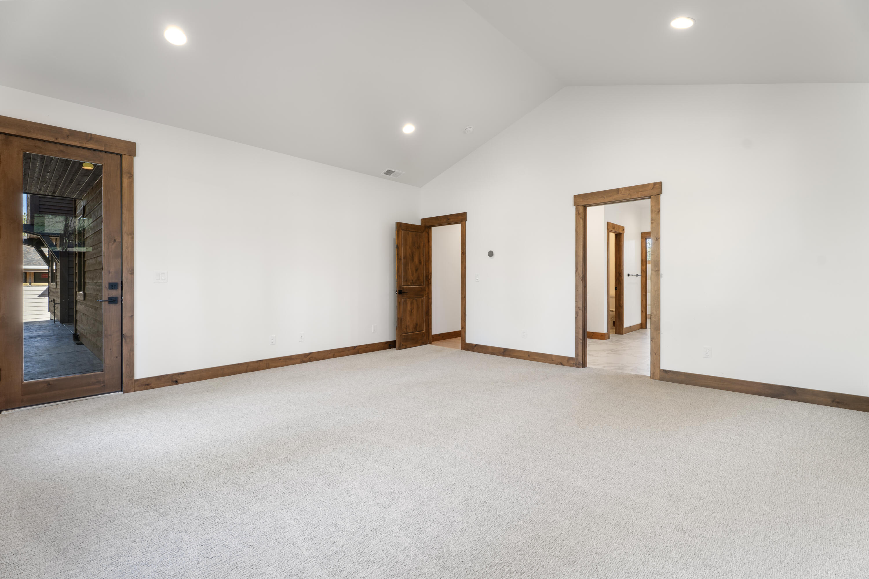 56304 Elk Run Drive, 407