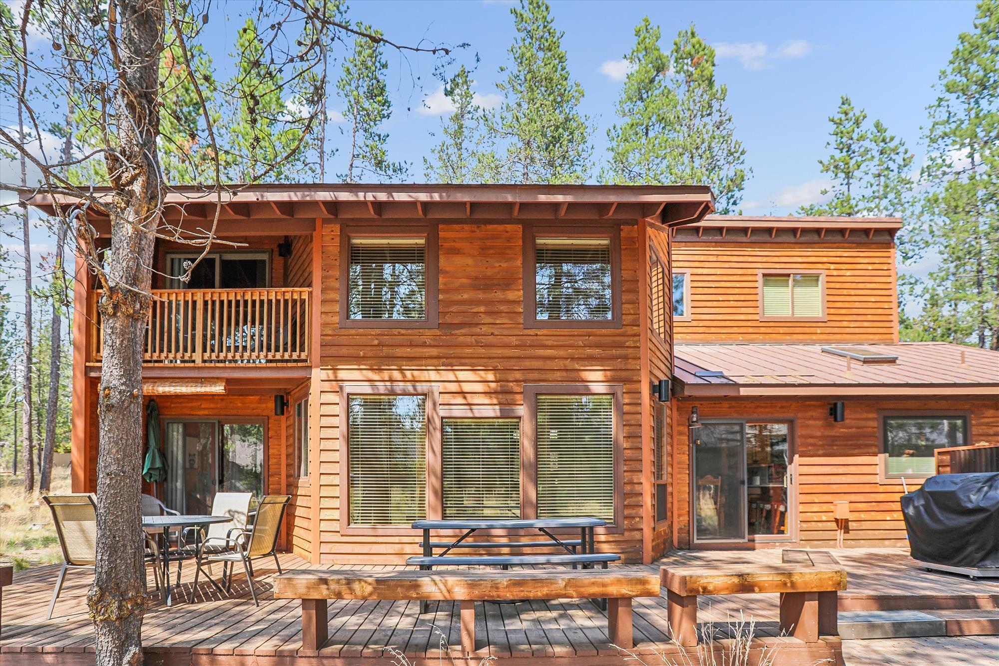 17755 Malheur Lane, 19