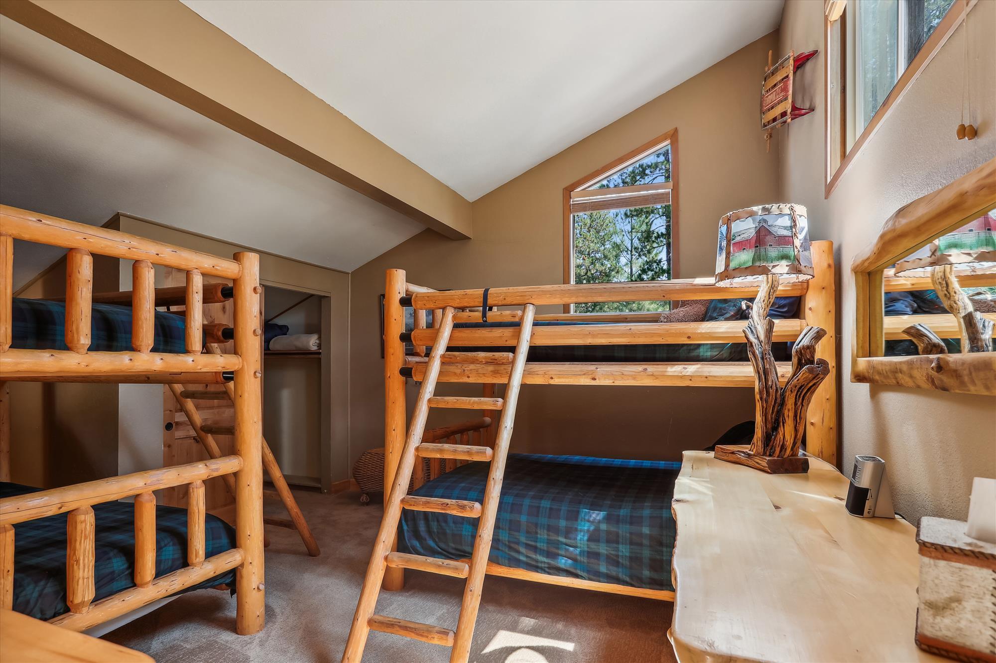 17755 Malheur Lane, 19