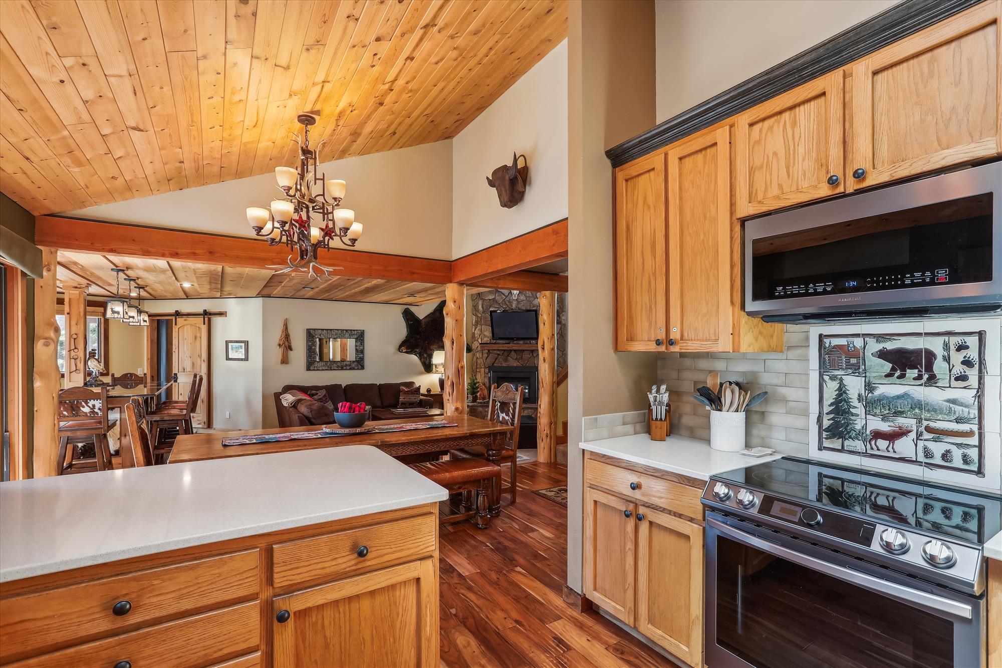 17755 Malheur Lane, 19