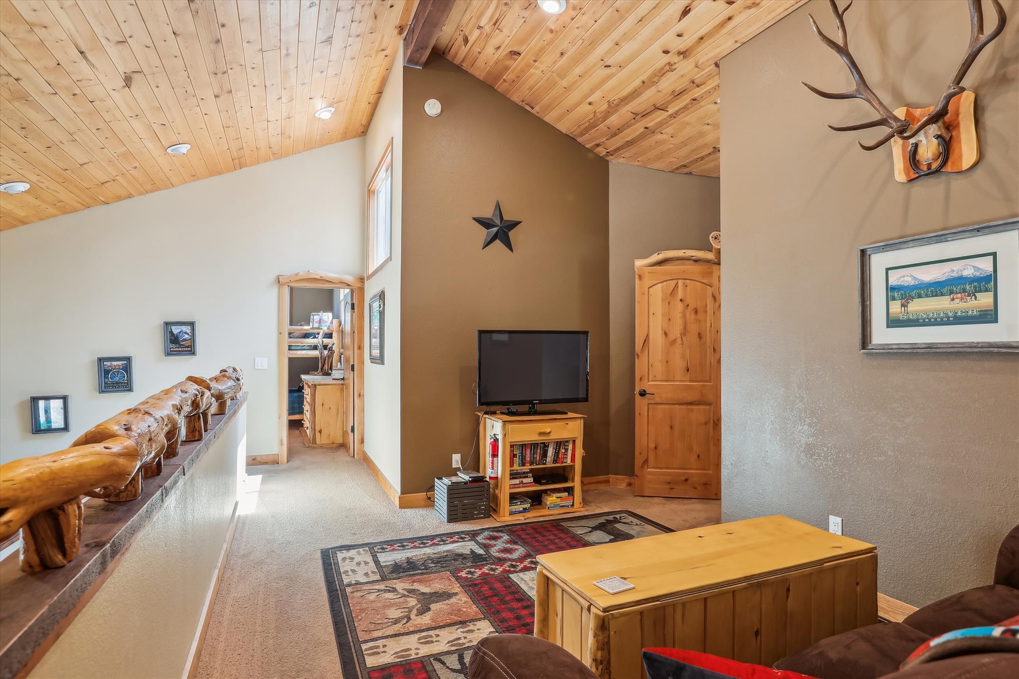 17755 Malheur Lane, 19