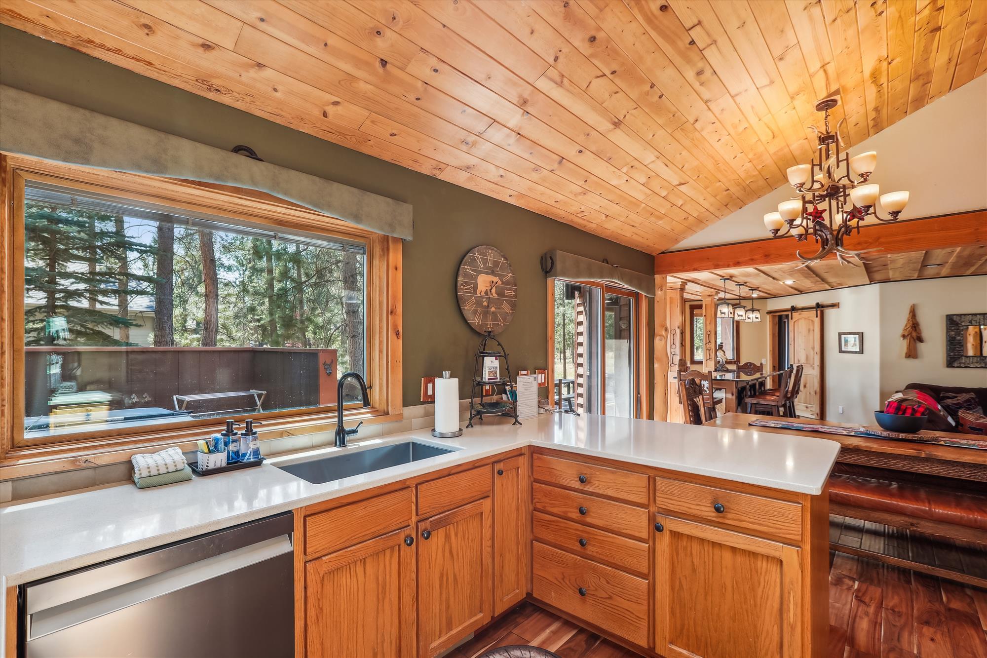 17755 Malheur Lane, 19