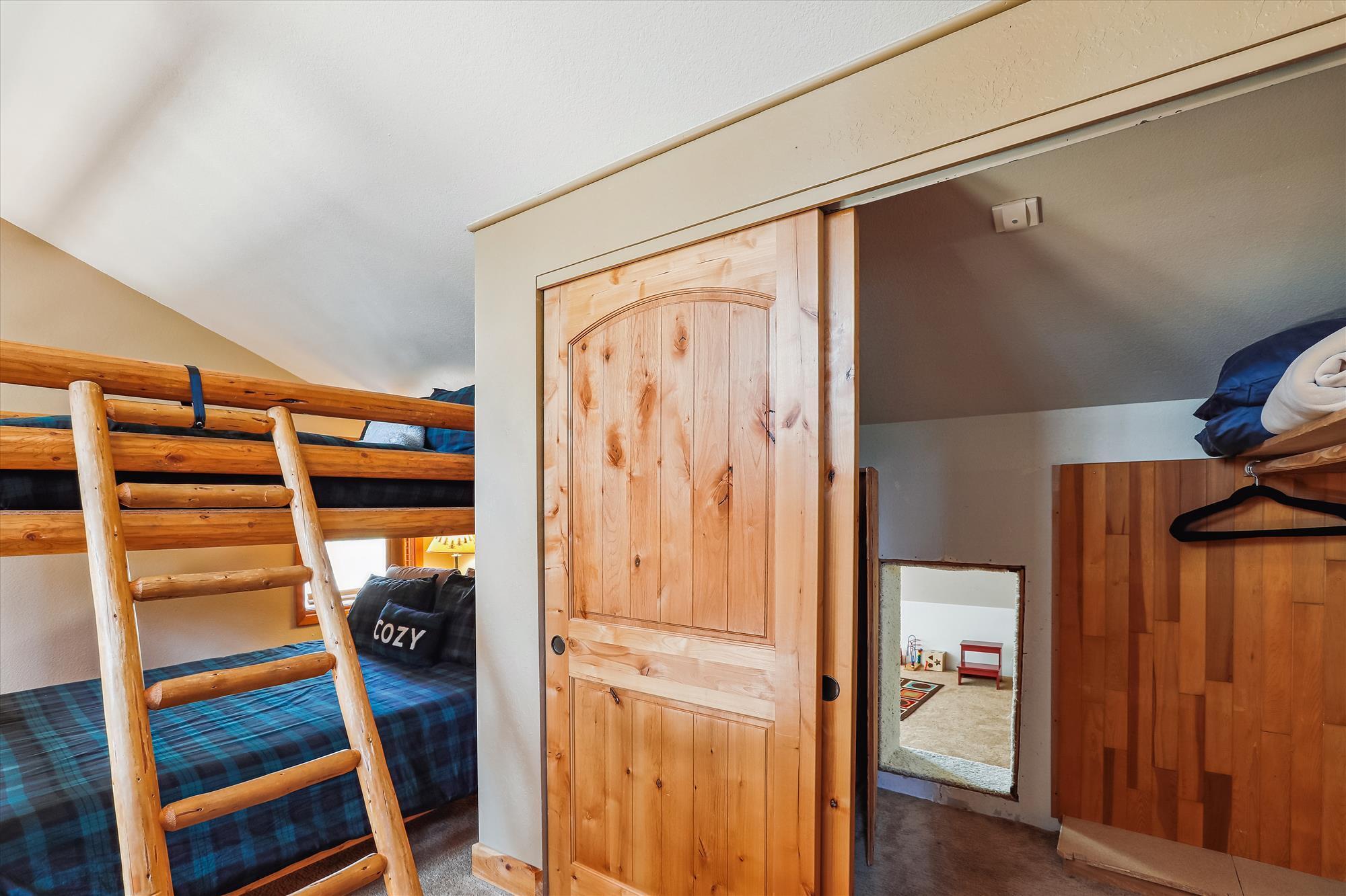 17755 Malheur Lane, 19