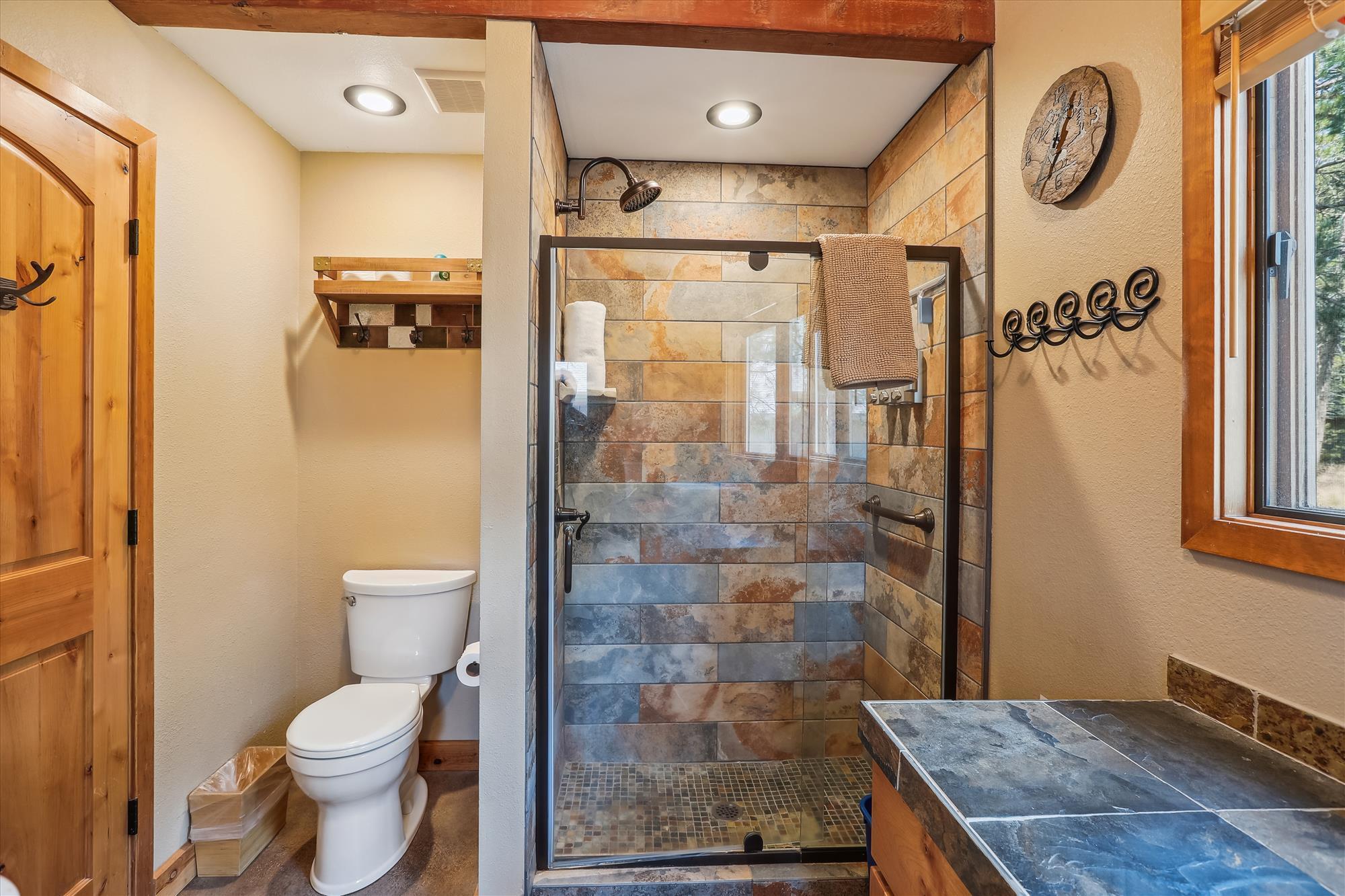 17755 Malheur Lane, 19