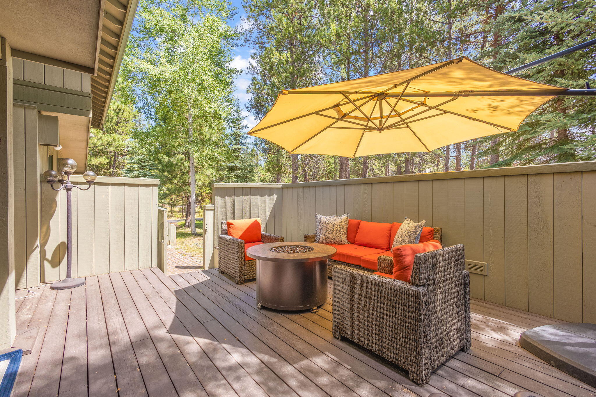 56835 Deschutes Lane, 10 10