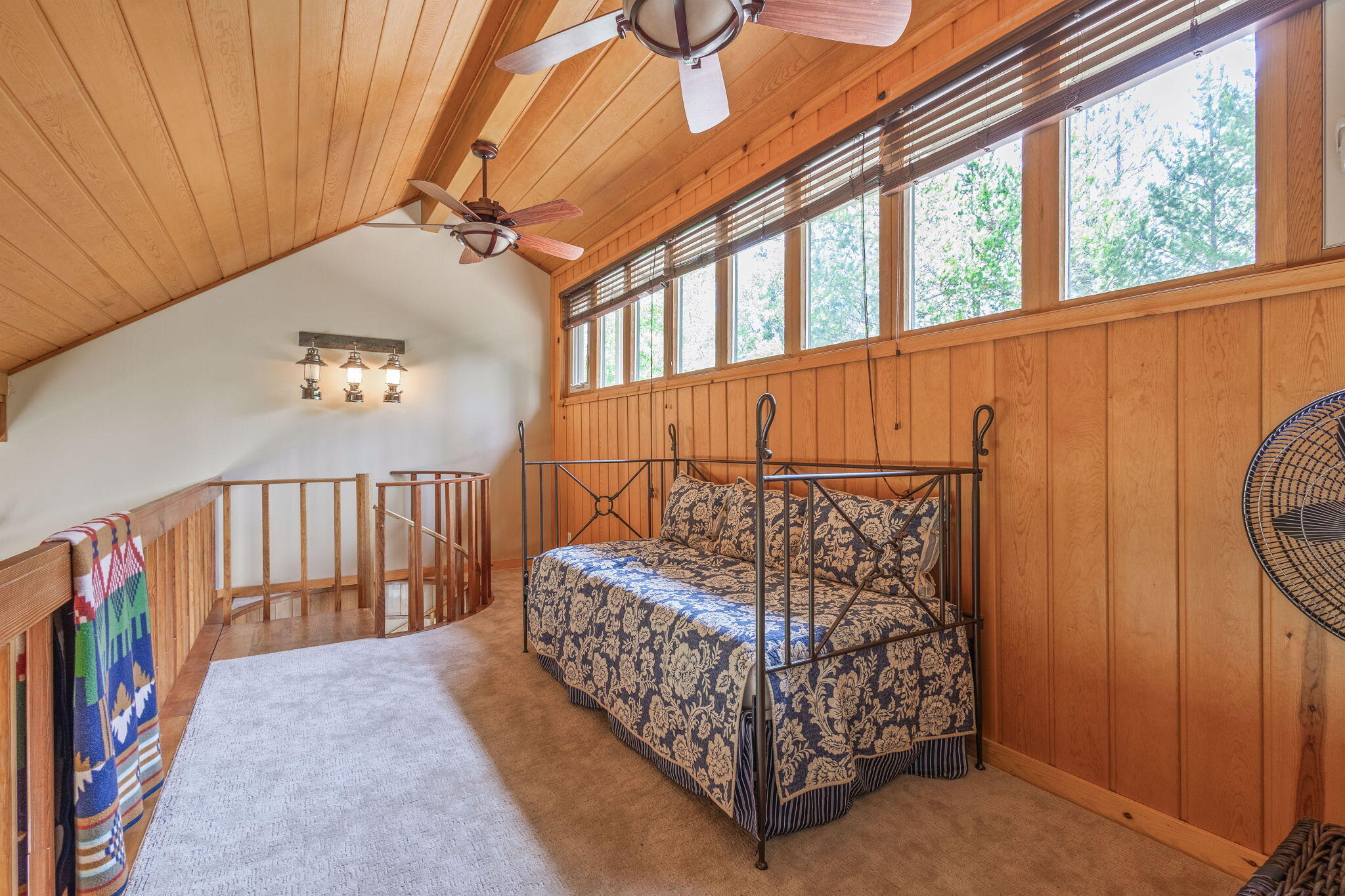 56835 Deschutes Lane, 10 10