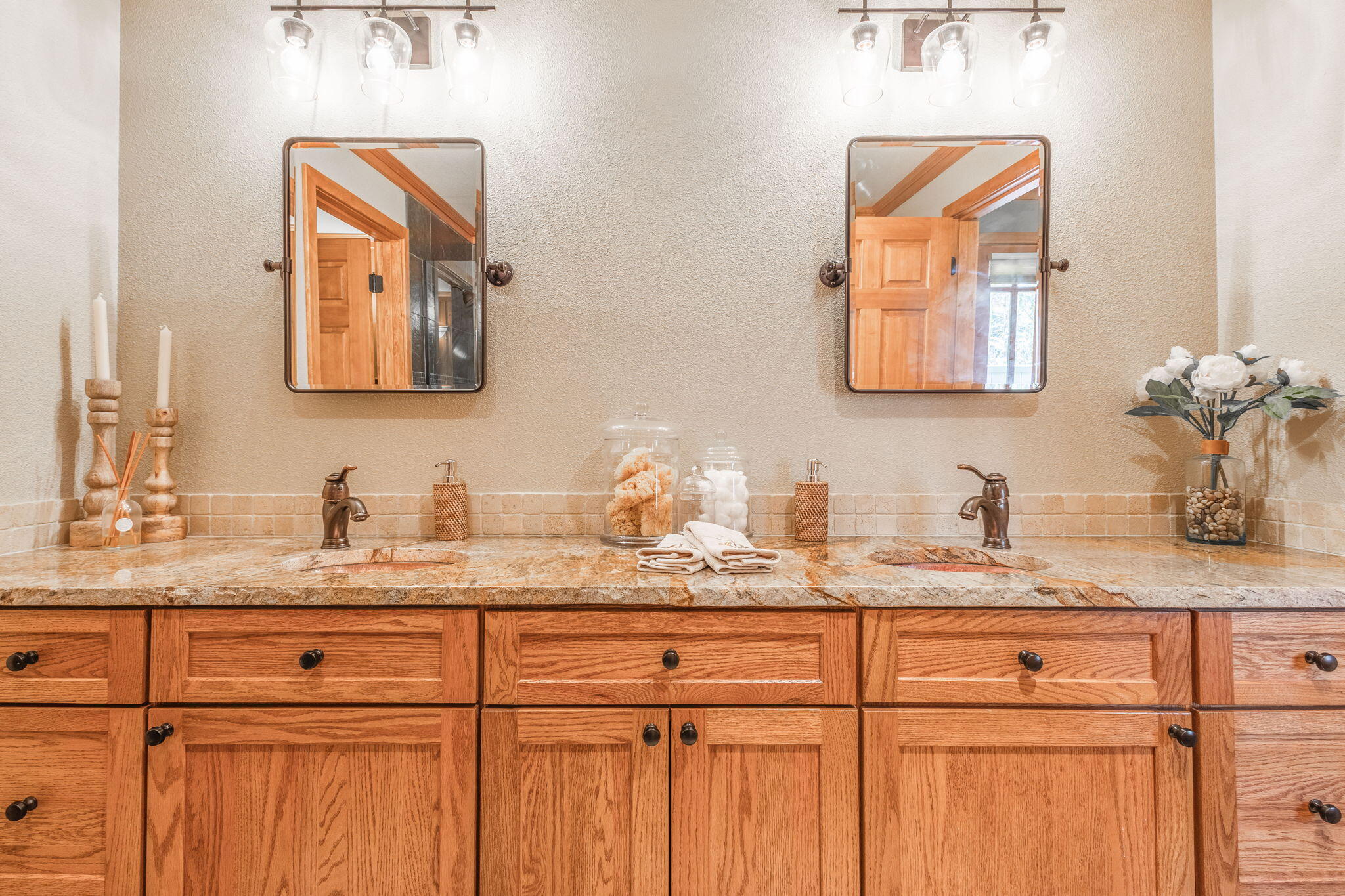 56835 Deschutes Lane, 10 10