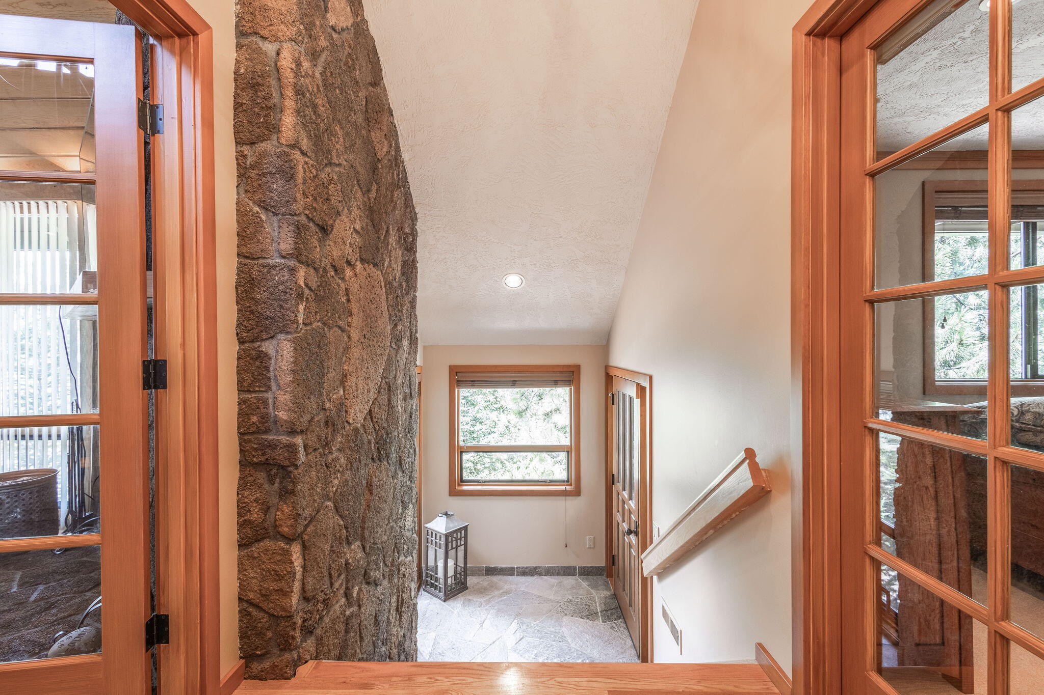 56835 Deschutes Lane, 10 10