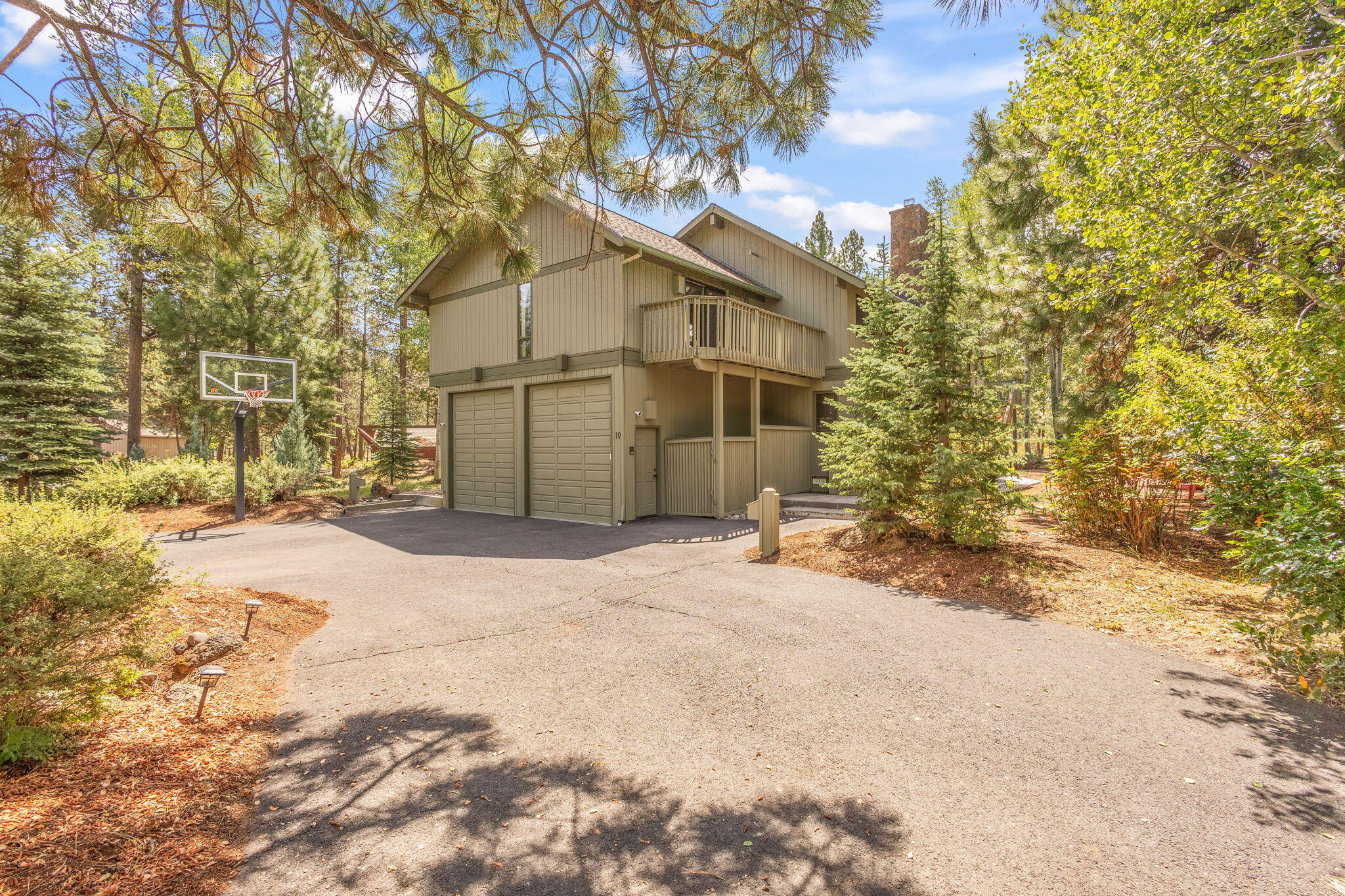 56835 Deschutes Lane, 10 10