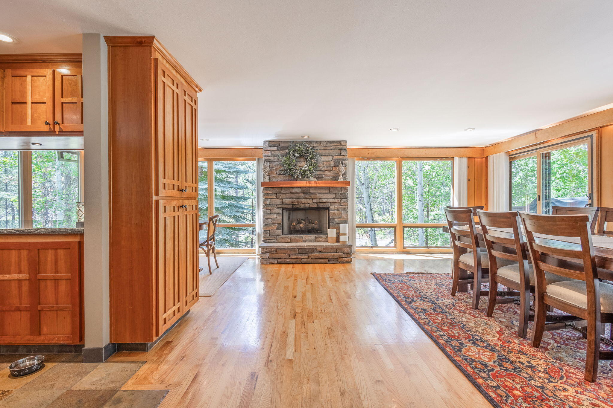 56835 Deschutes Lane, 10 10