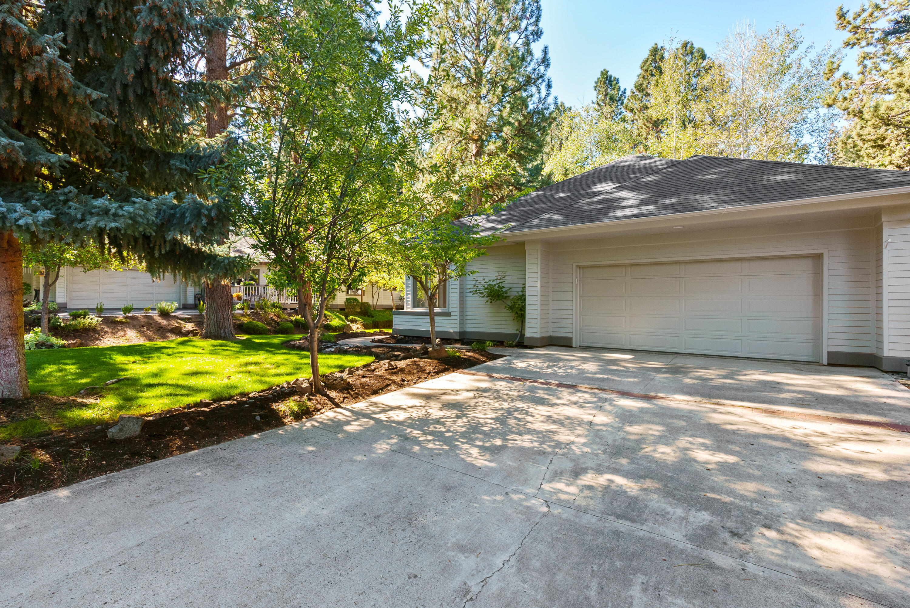 60836 Willow Creek Loop