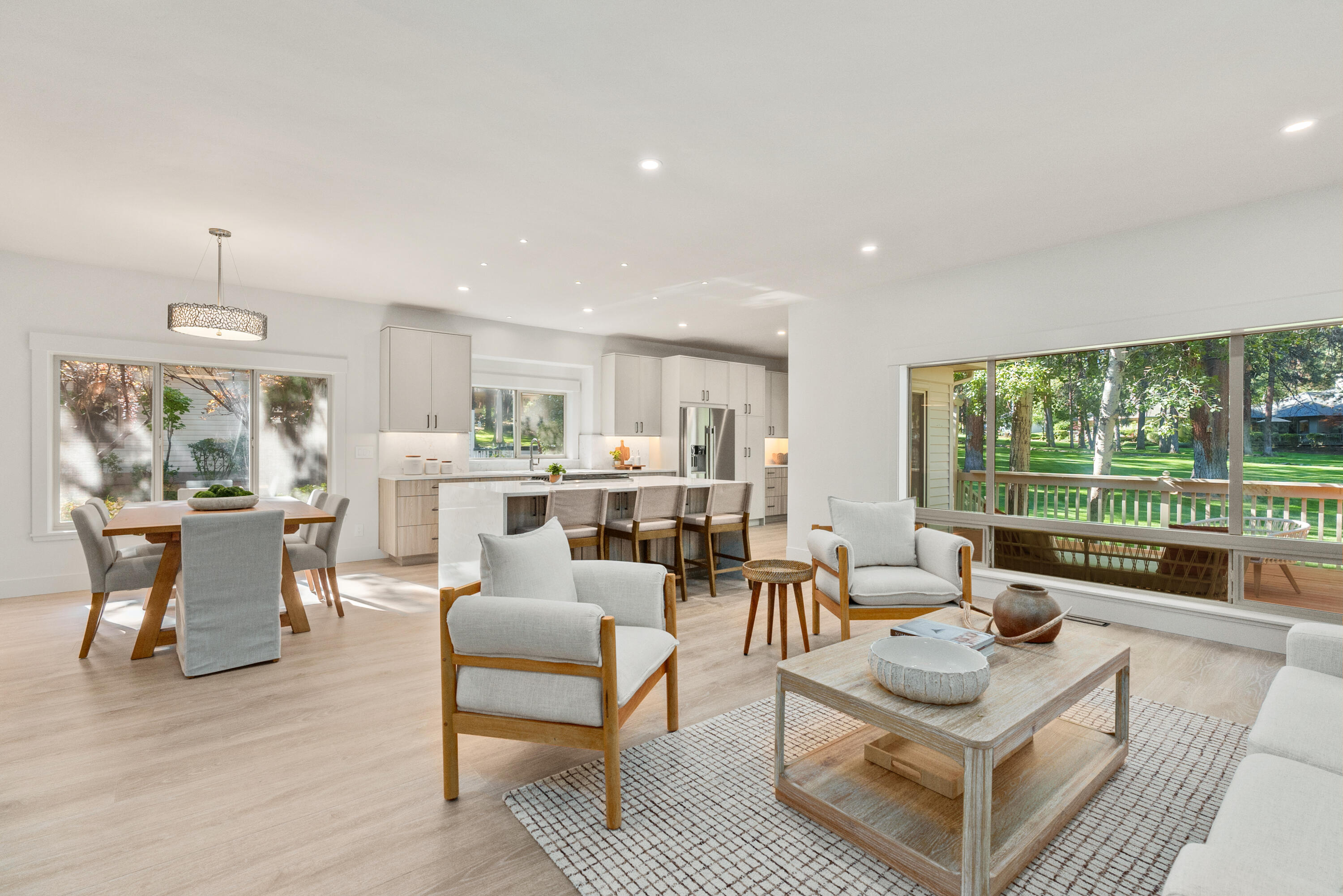 60836 Willow Creek Loop