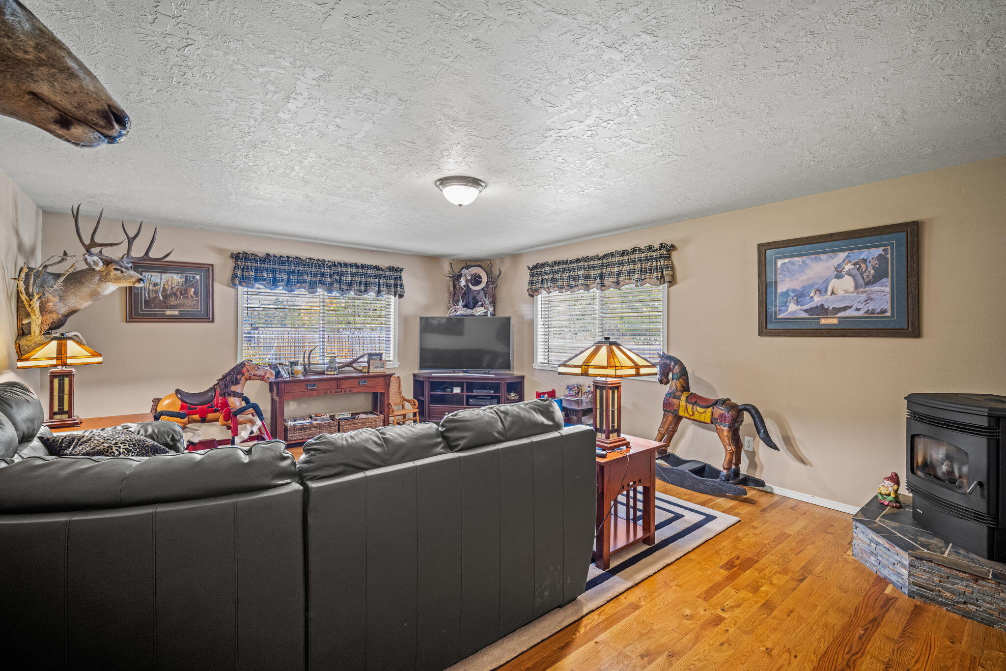 16255 Paulina View Road