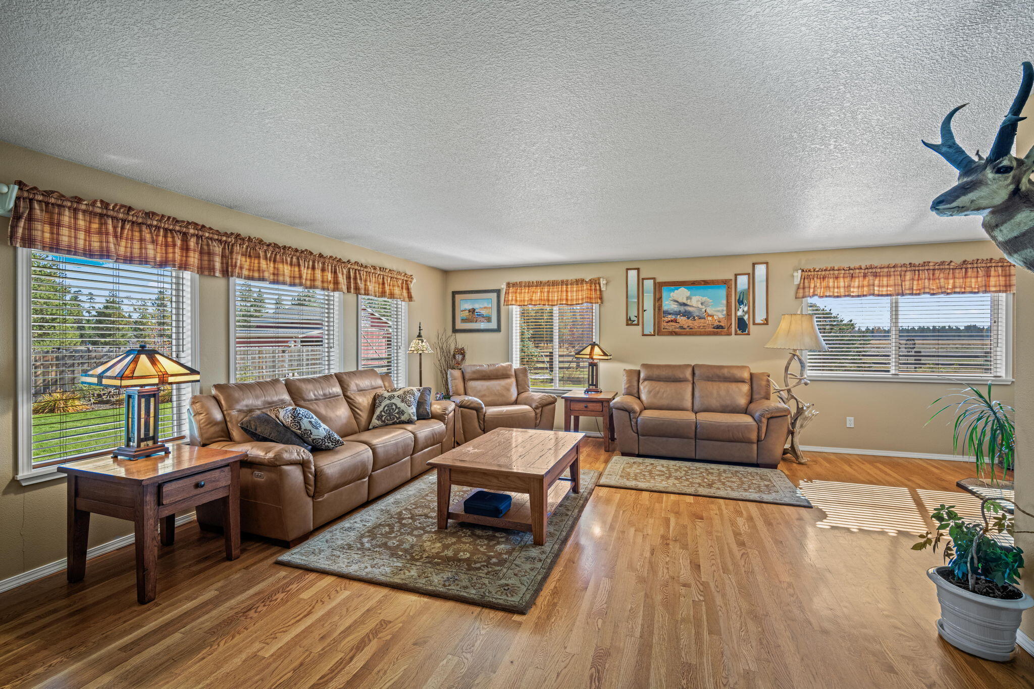 16255 Paulina View Road