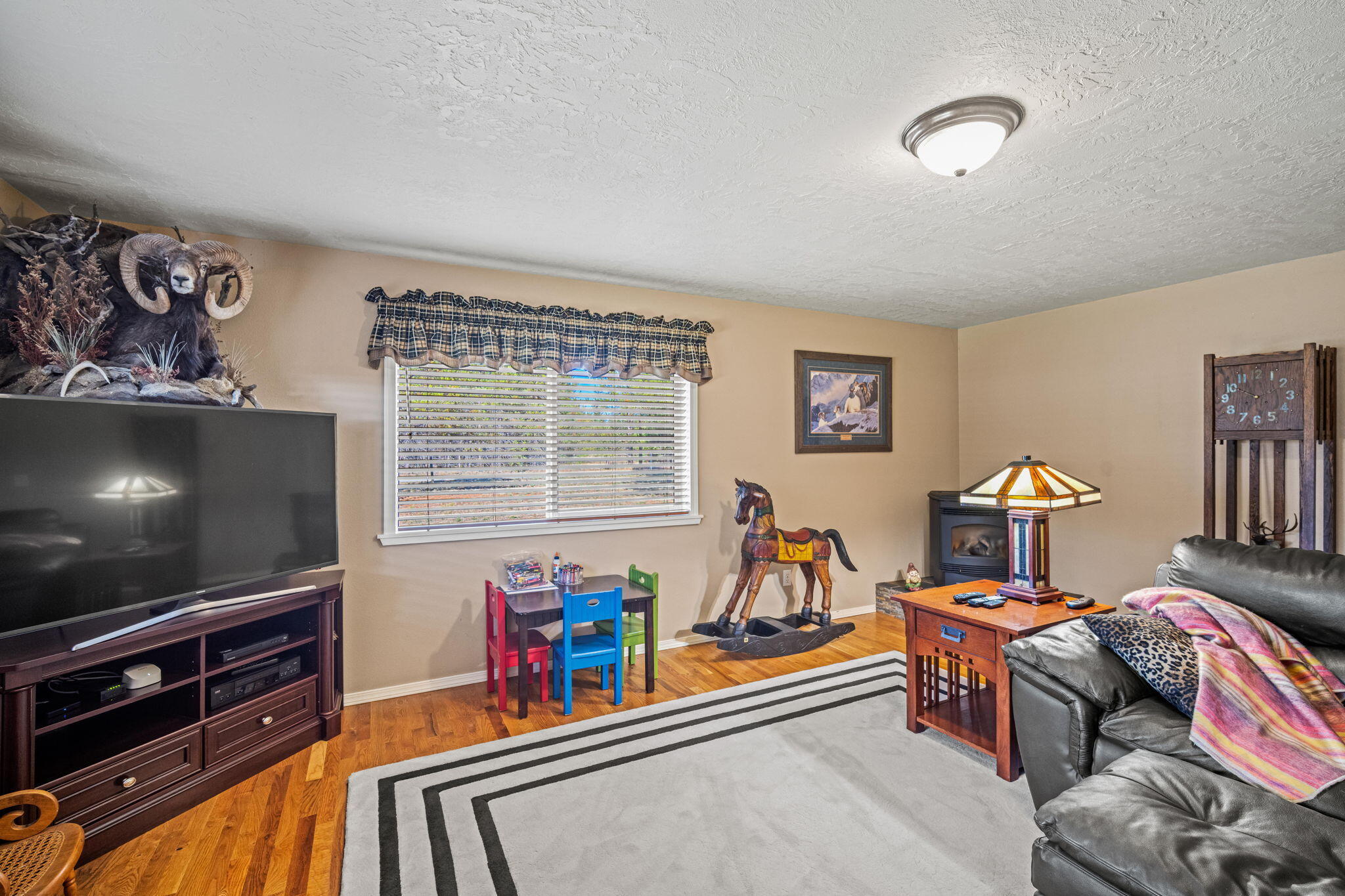 16255 Paulina View Road