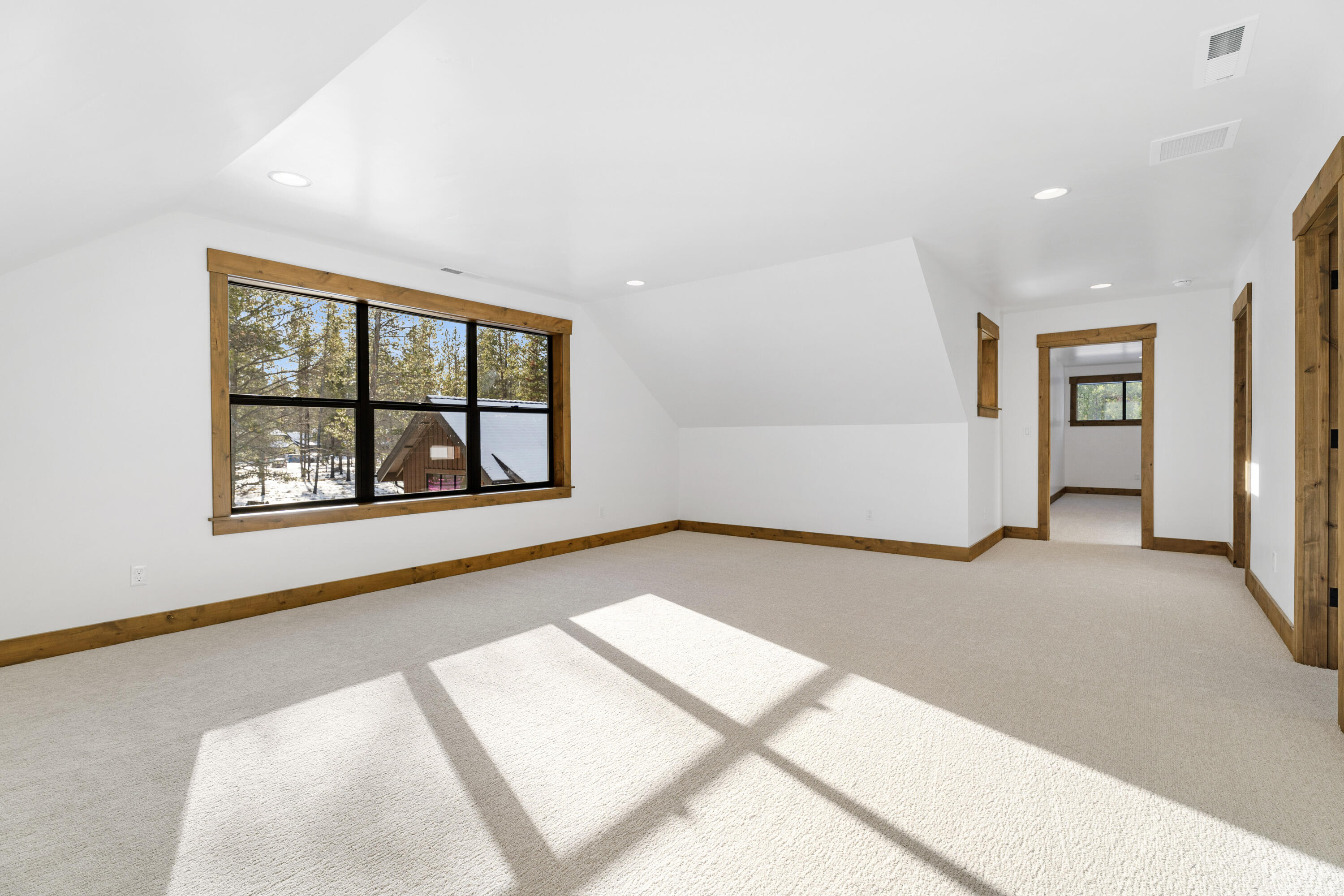 17815 Preservation Loop, 459