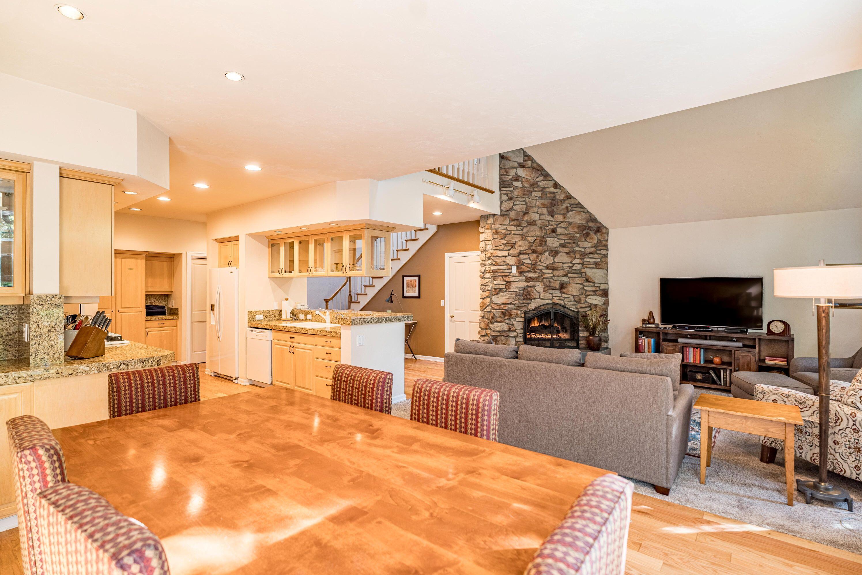 57022 Peppermill Circle, 21E