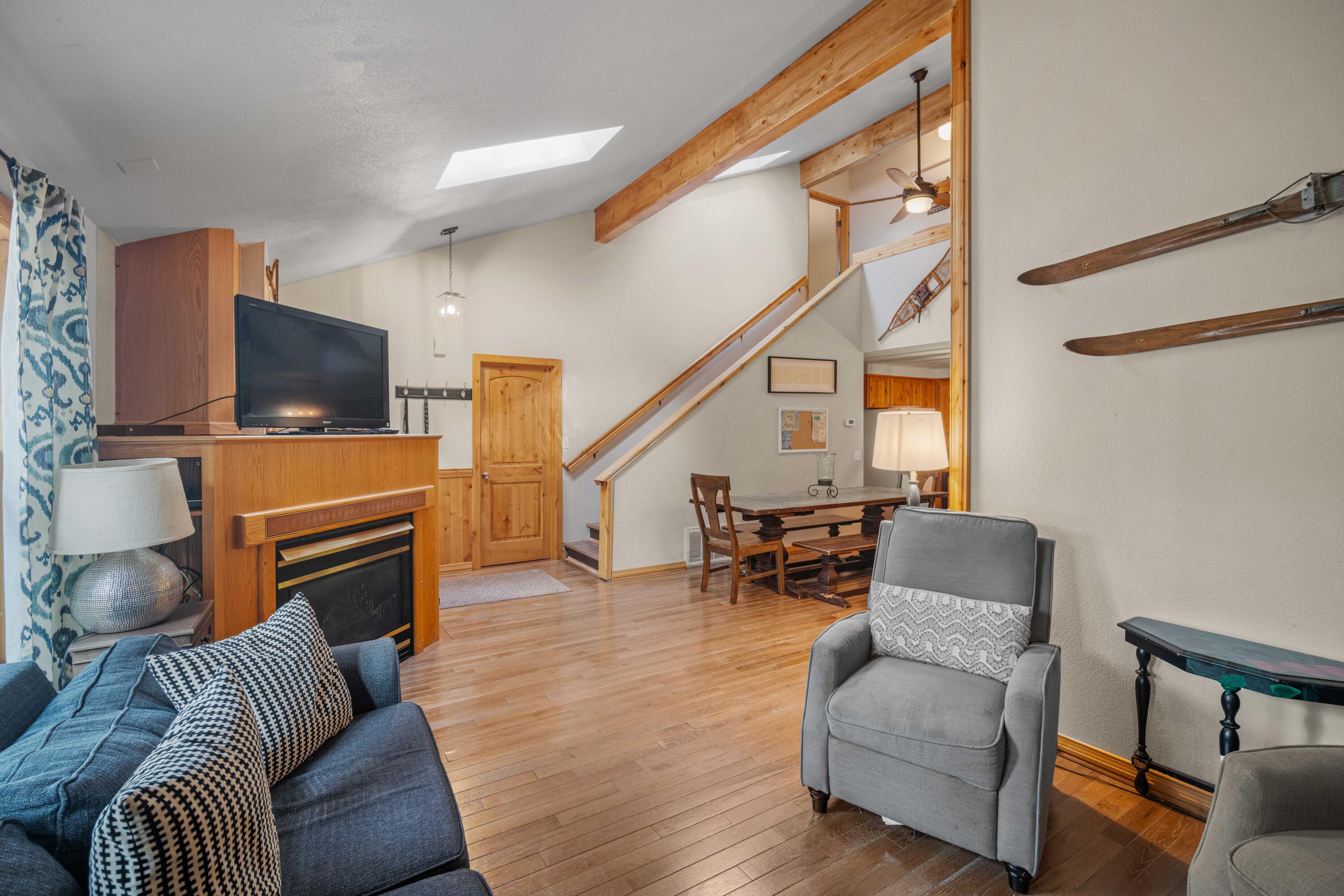 57008 Antelope Lane, 4